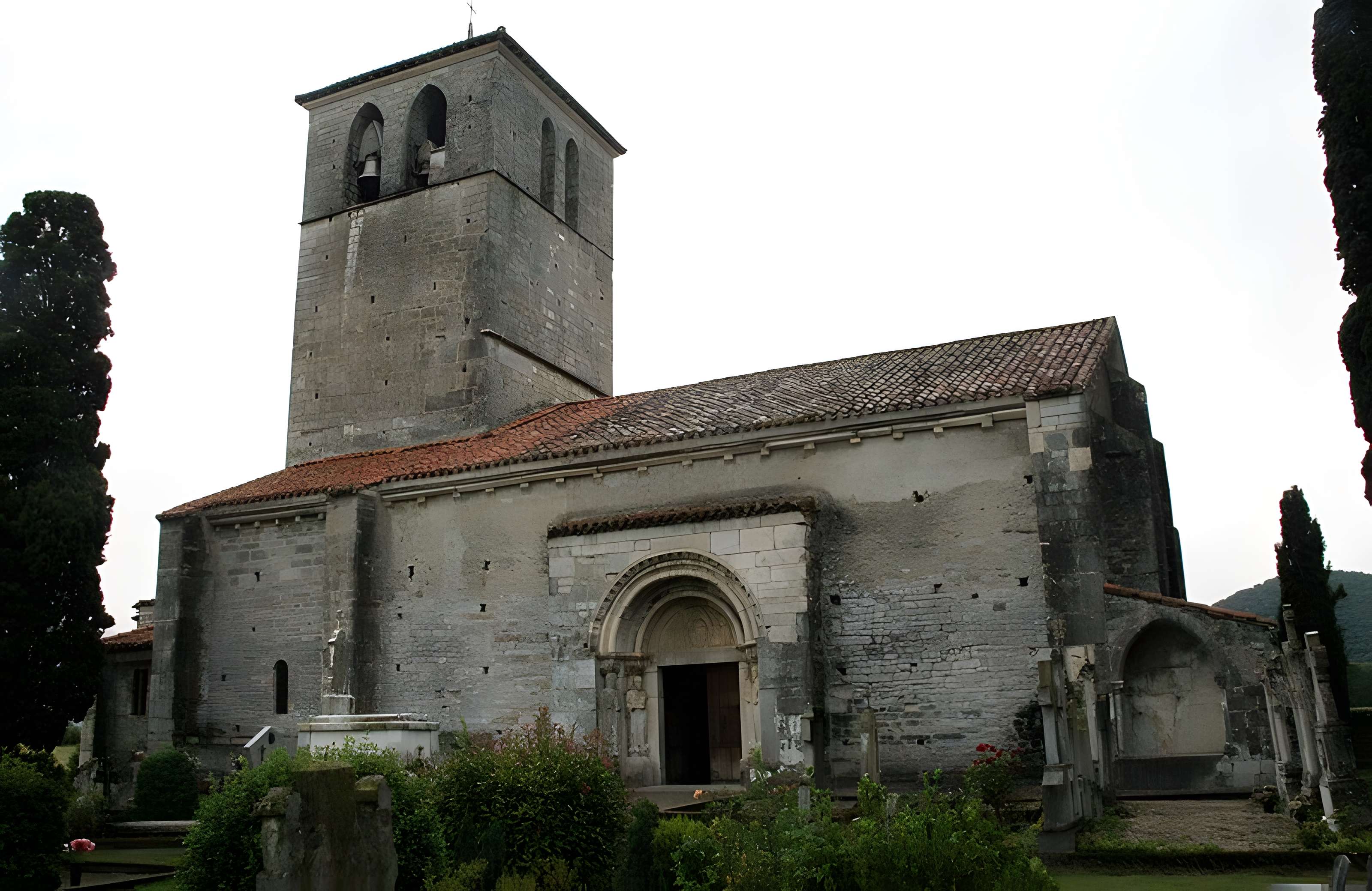 Basilique Saint-Just de Valcabrère