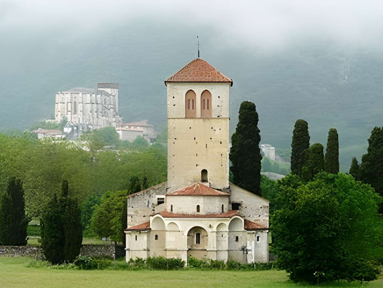 Basilique Saint-Just de Valcabrère 
