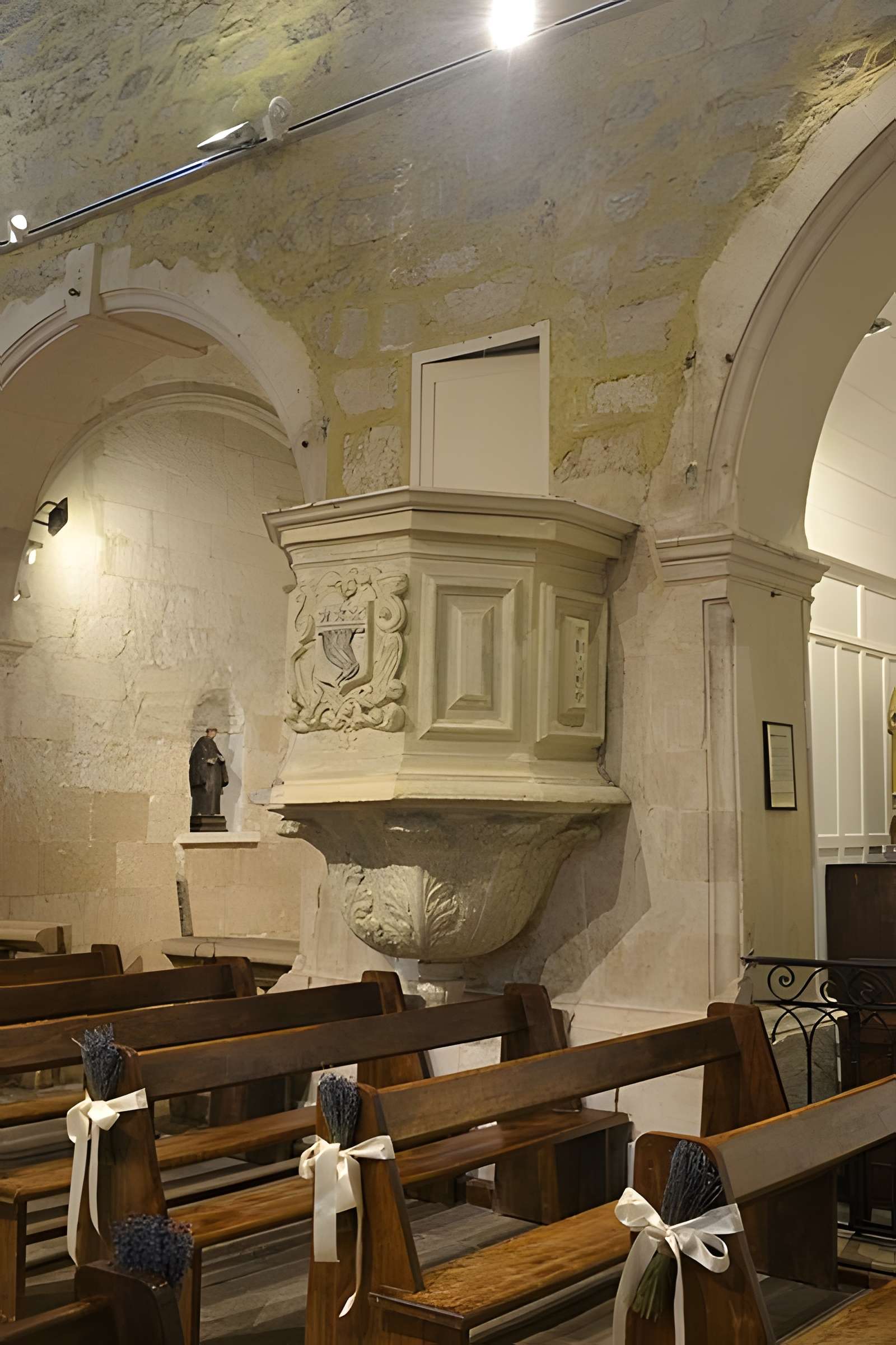 Église Saint-Michel de Velleron