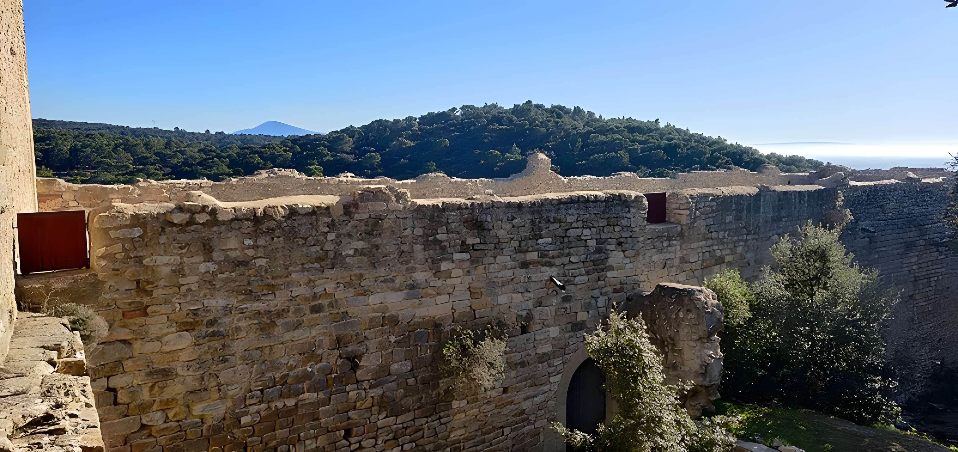 Église Saint-Michel d'Uchaux