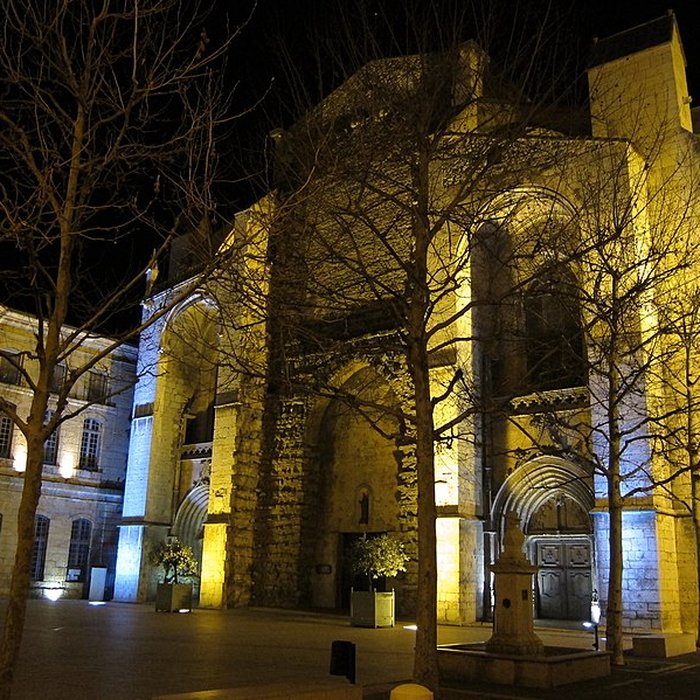 Photo de Basilique Sainte-Marie-Madeleine de Saint-Maximin-la-Sainte-Baume