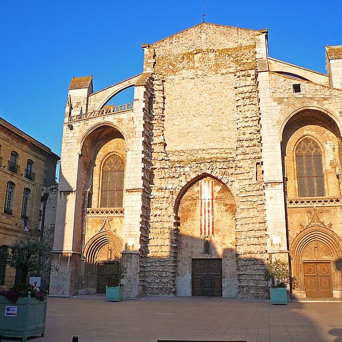 Photo de Basilique Sainte-Marie-Madeleine de Saint-Maximin-la-Sainte-Baume