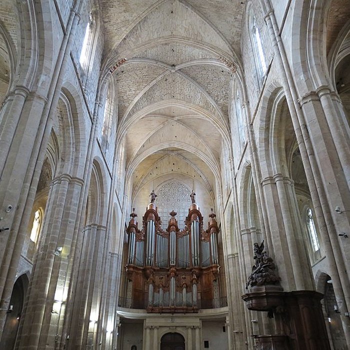 Photo de Basilique Sainte-Marie-Madeleine de Saint-Maximin-la-Sainte-Baume