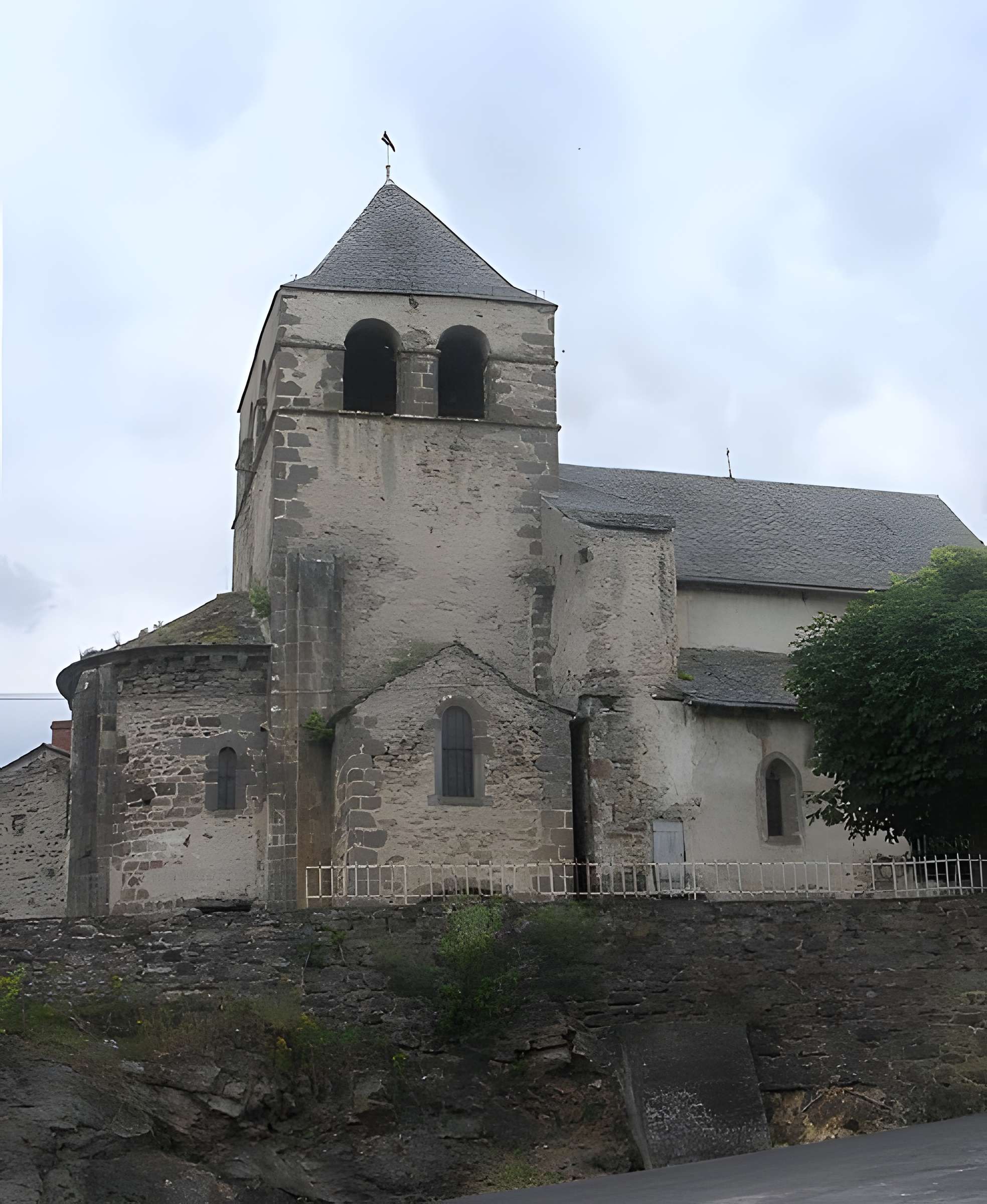 Église Saint-Nicolas d'Auriac-l'Église