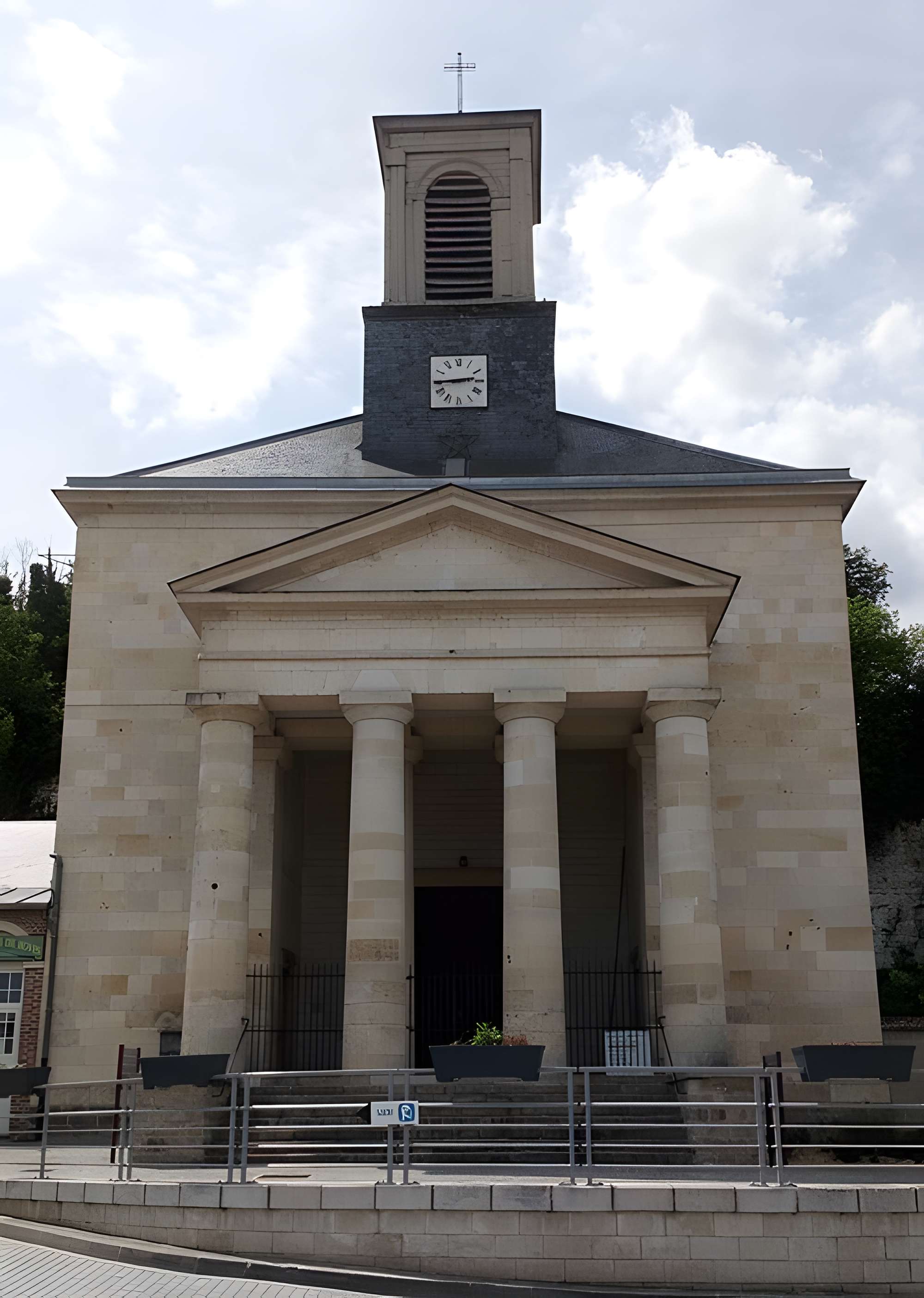 Église Saint-Nicolas de Boves