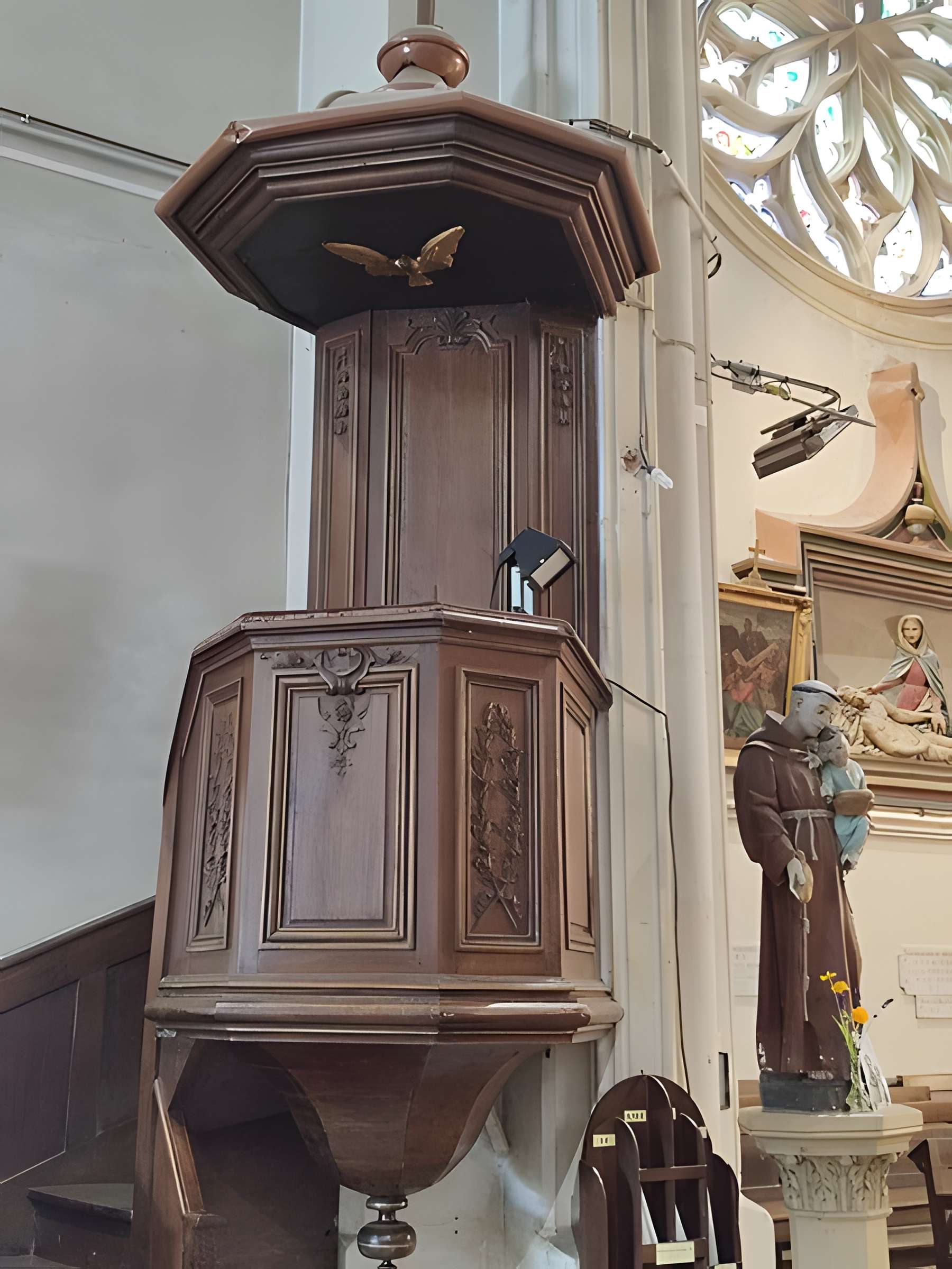 Église Saint-Nicolas de Crèvecoeur-le-Grand