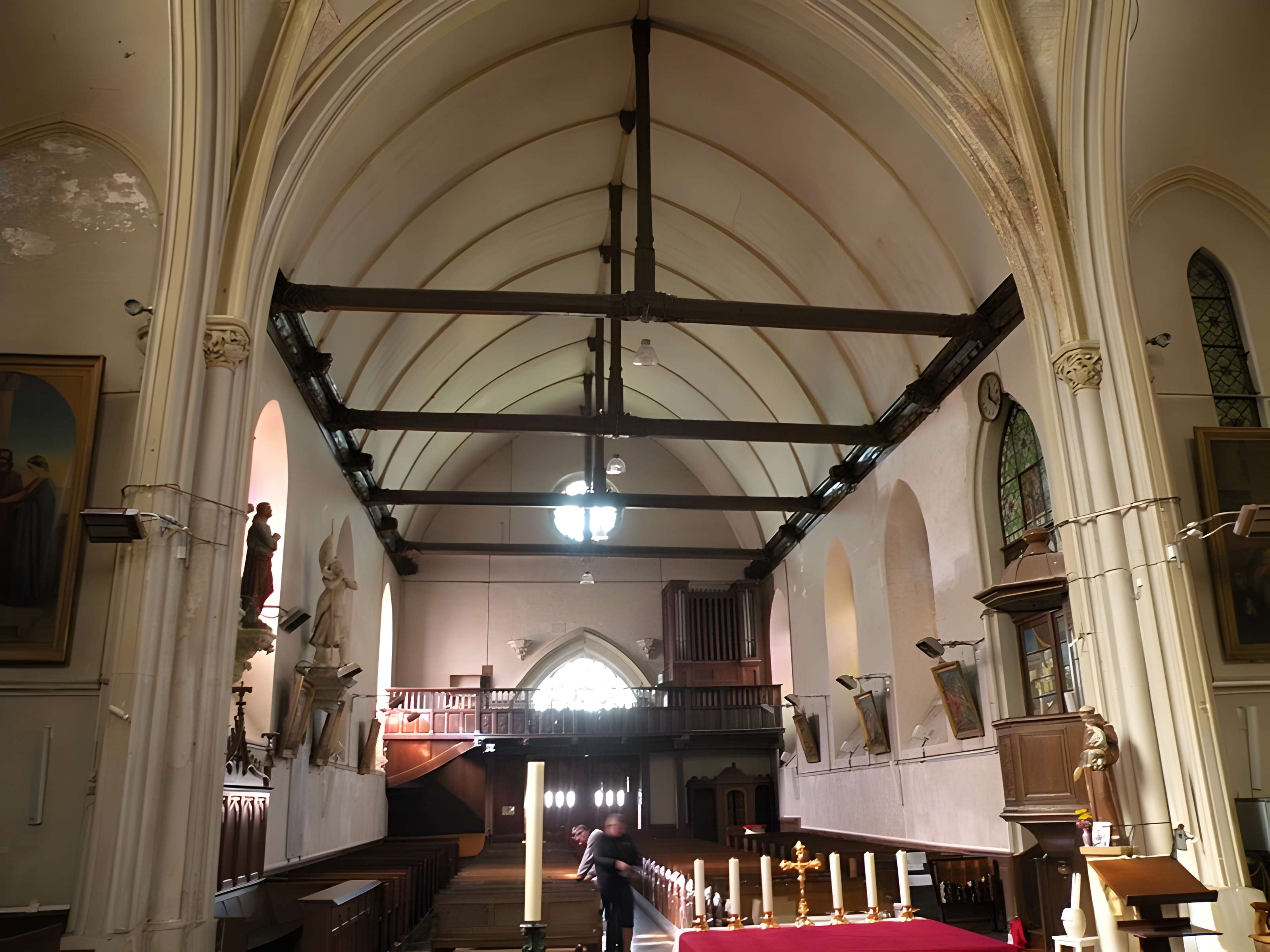 Église Saint-Nicolas de Crèvecoeur-le-Grand