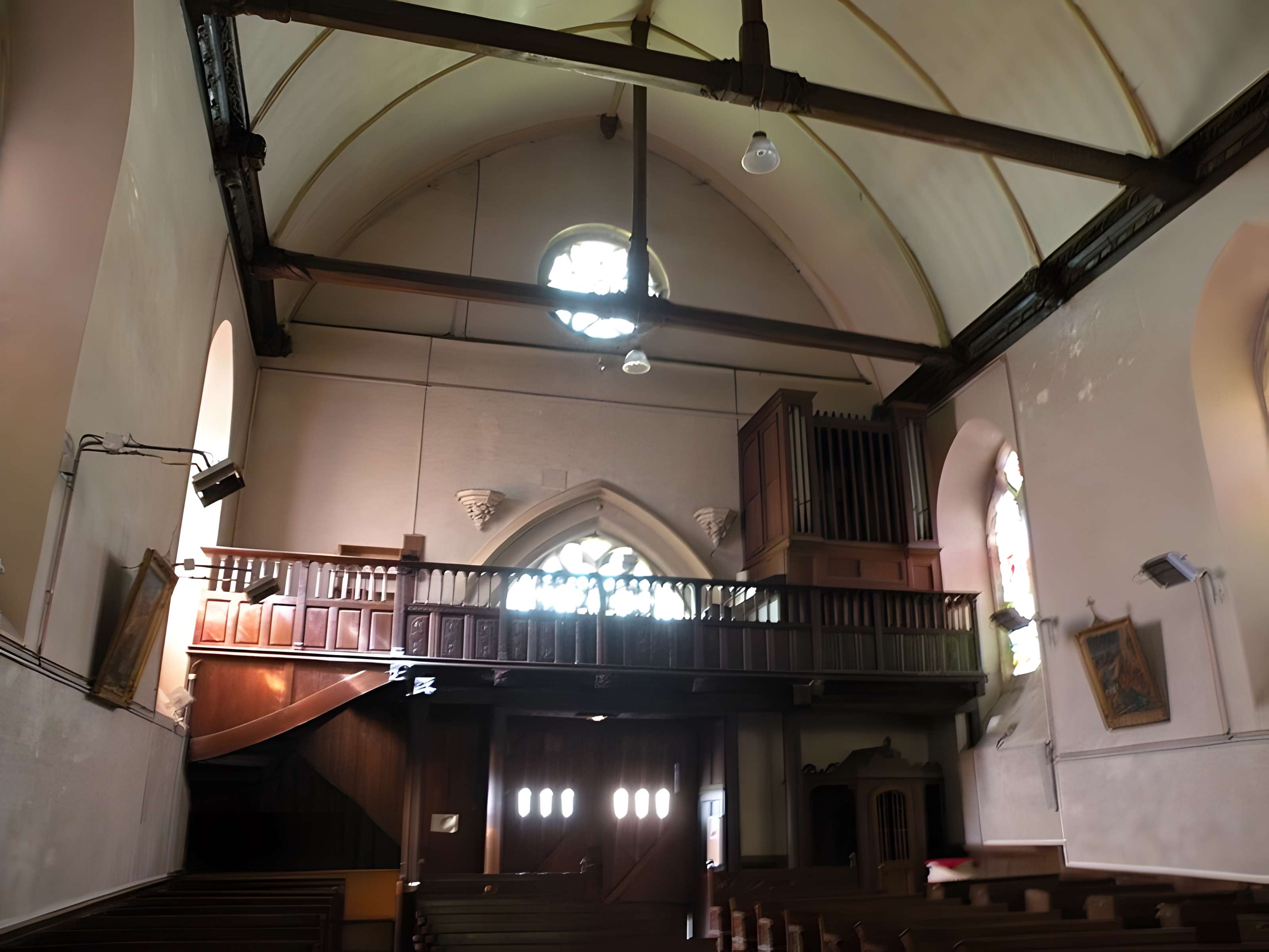 Église Saint-Nicolas de Crèvecoeur-le-Grand