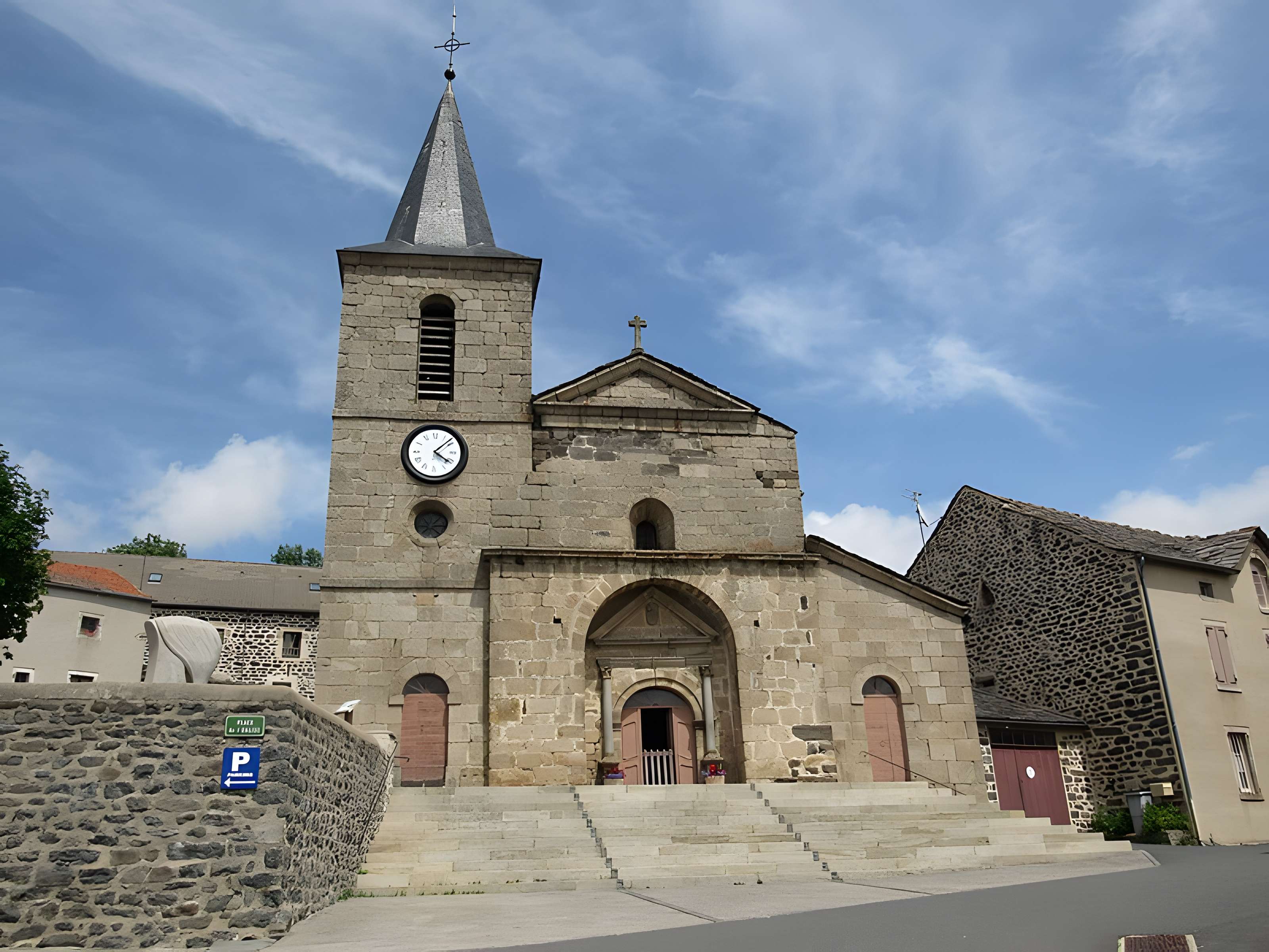 Église Saint-Nicolas de Freycenet-la-Tour