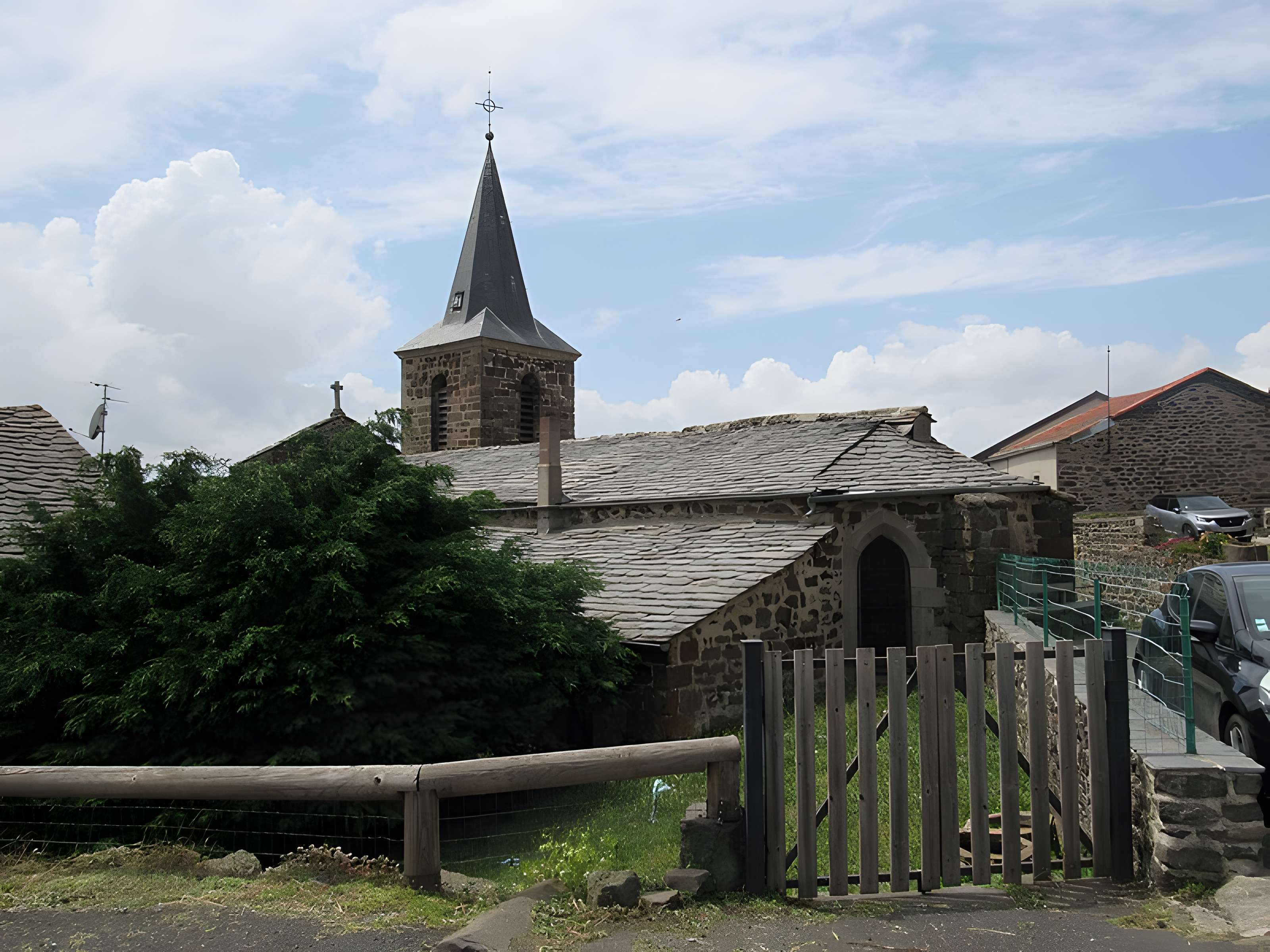 Église Saint-Nicolas de Freycenet-la-Tour