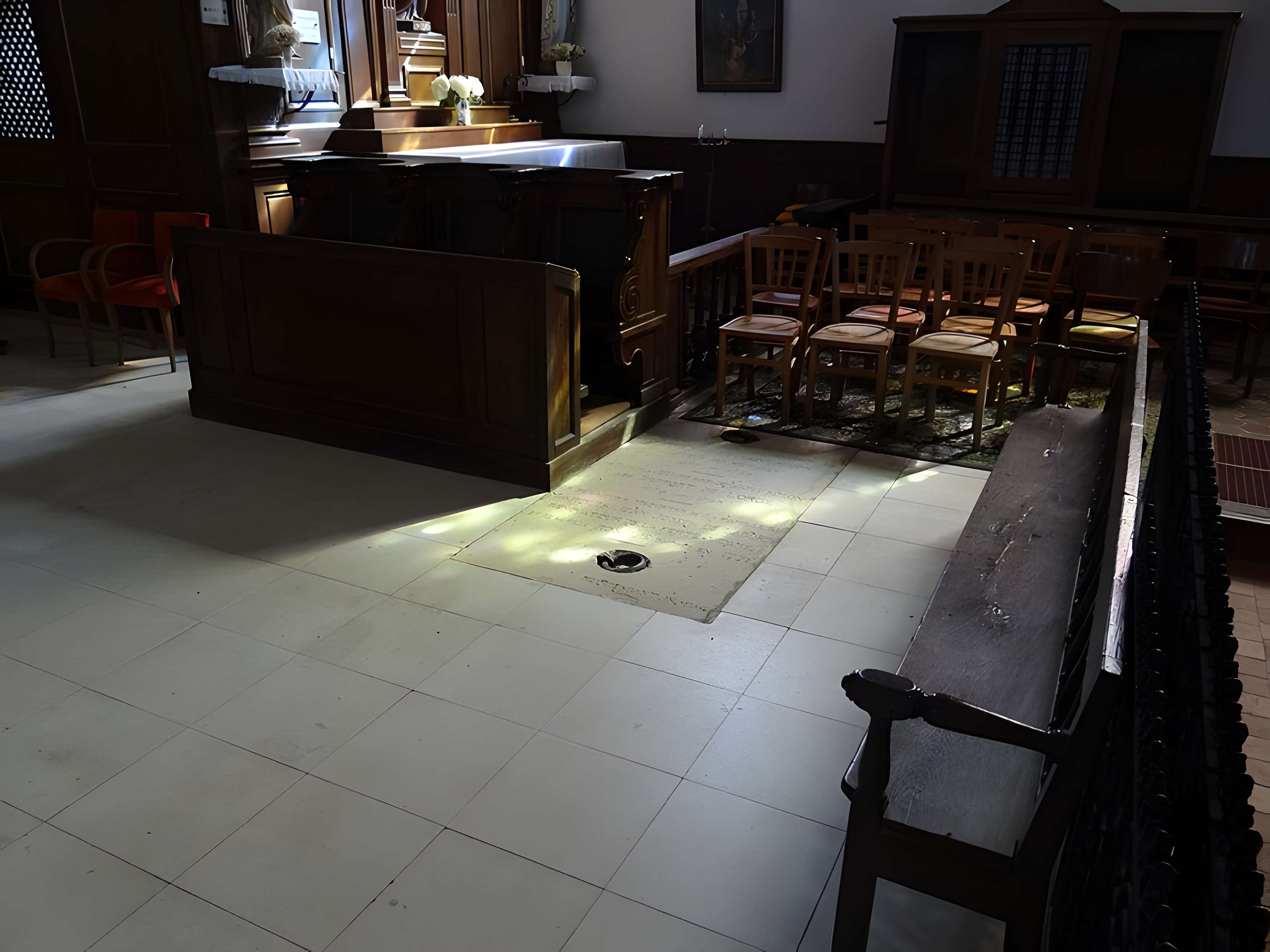 Église Saint-Nicolas de La Ferté-Vidame