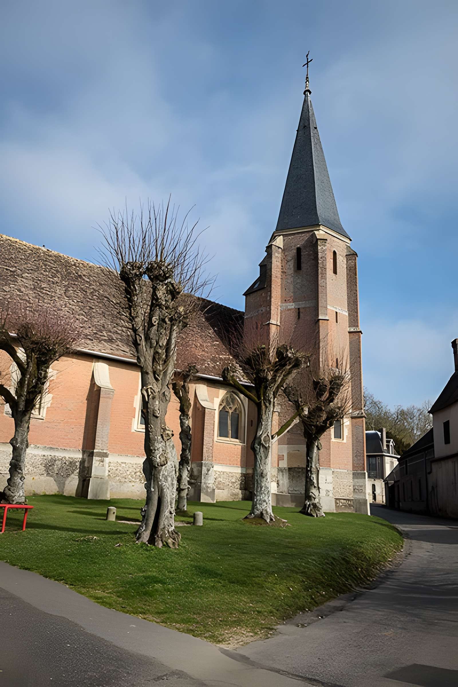 Église Saint-Nicolas de Louye