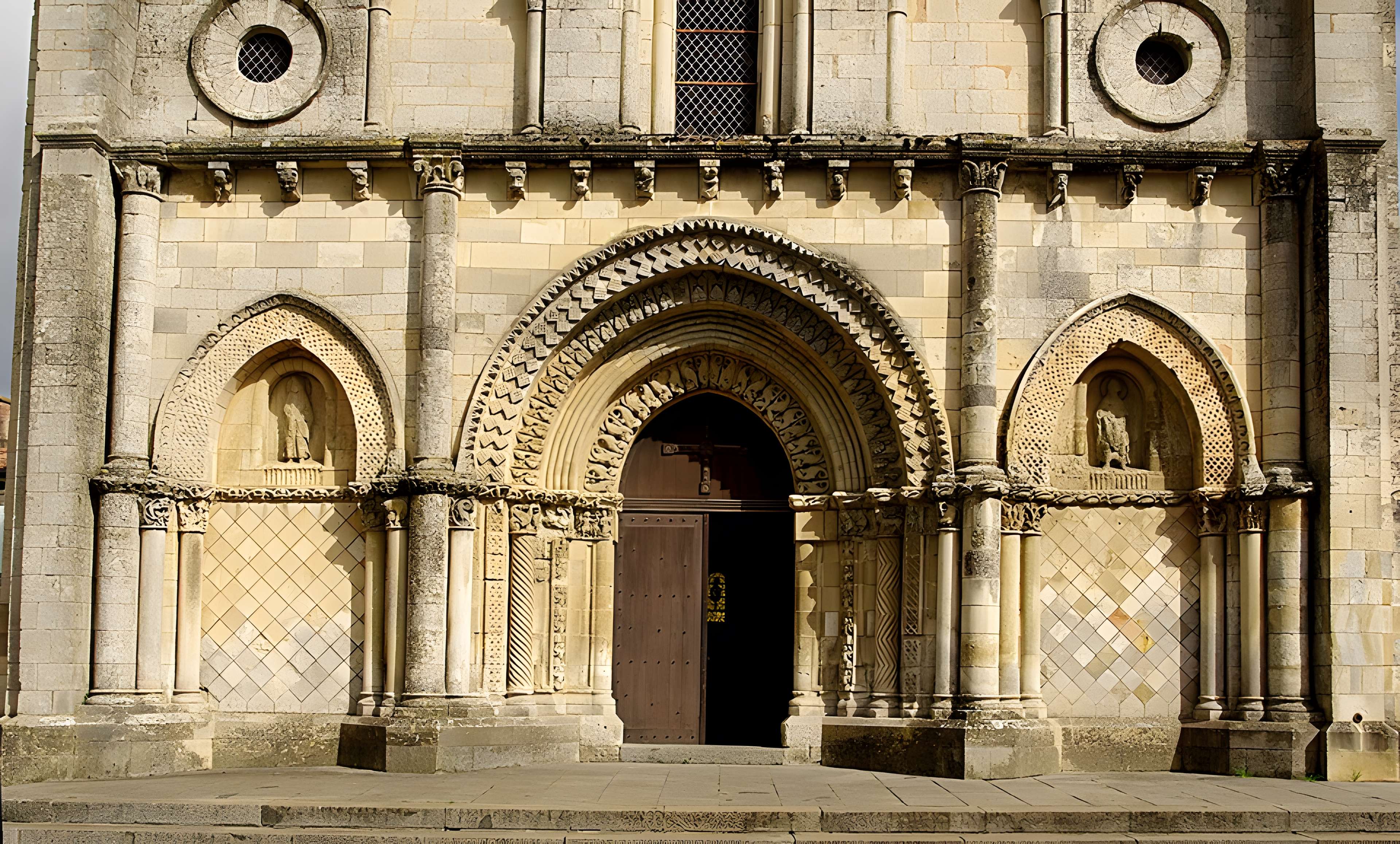 Église Saint-Nicolas de Maillezais