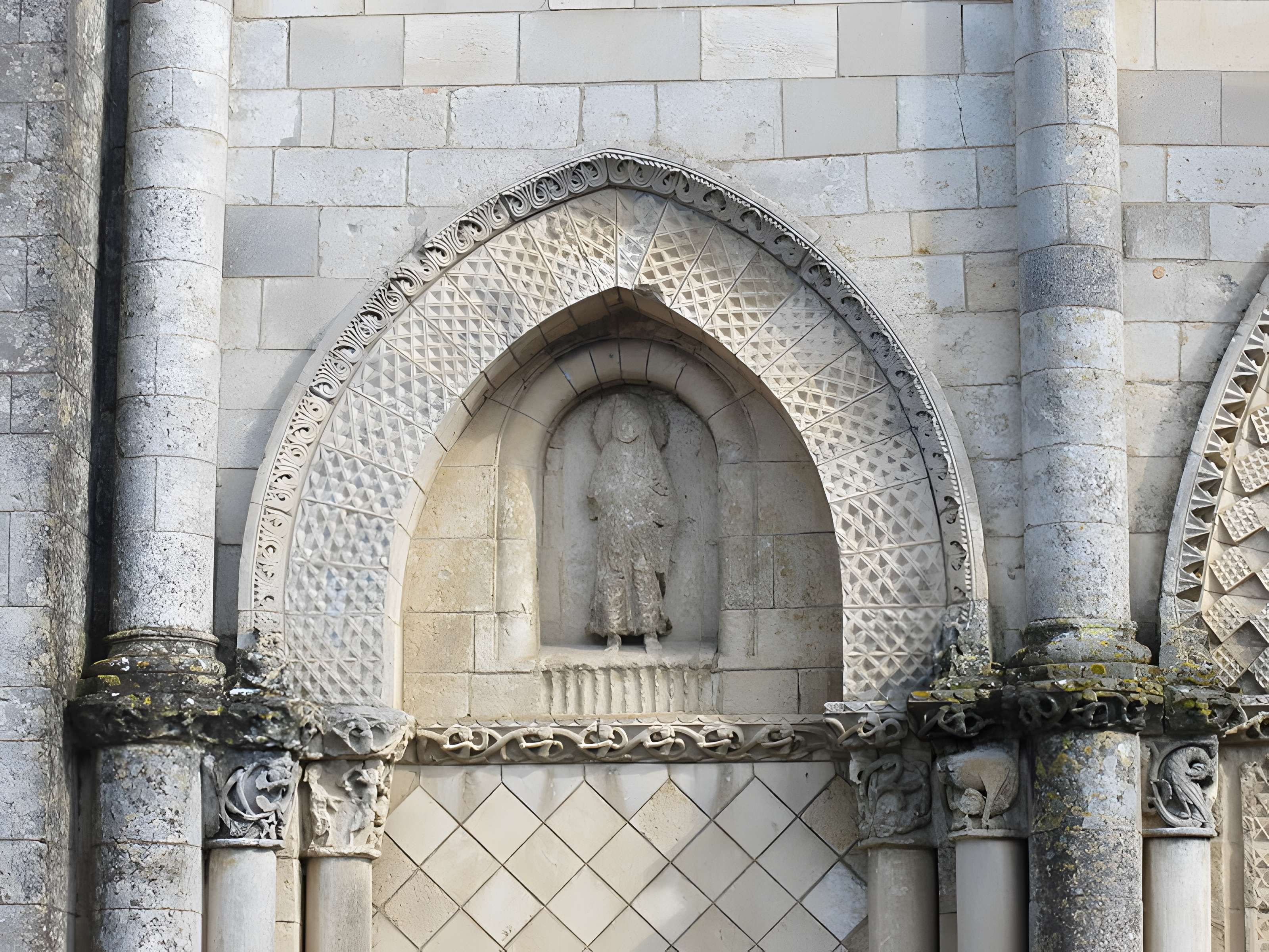 Église Saint-Nicolas de Maillezais