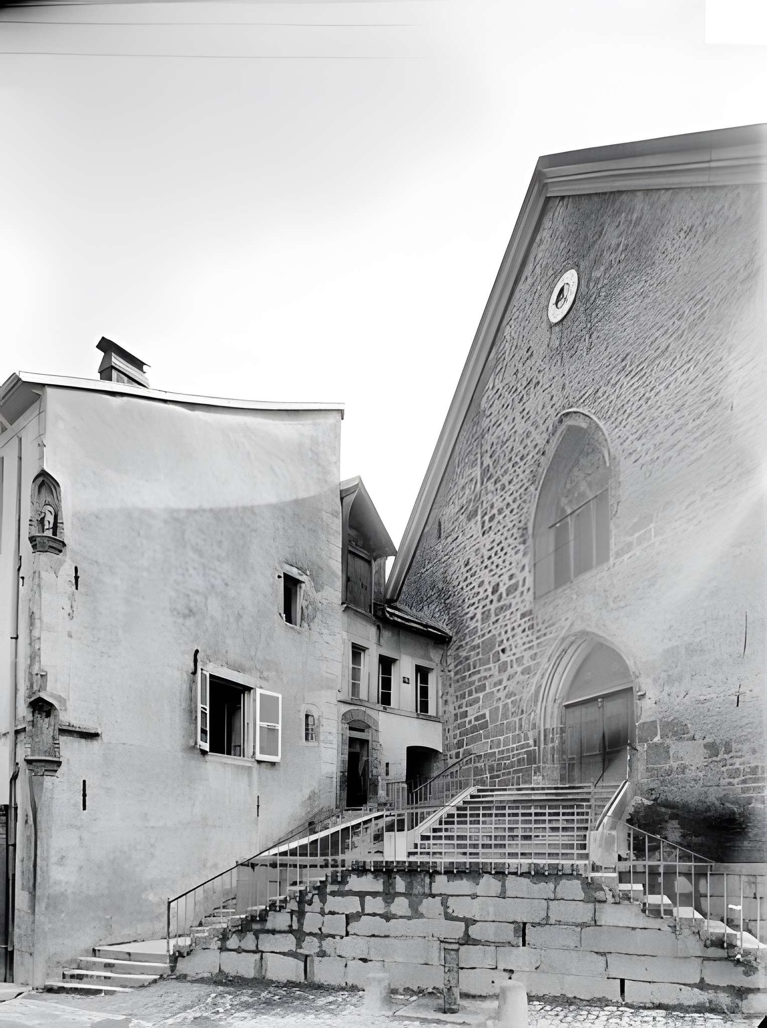 Église Saint-Nicolas de Moirans-en-Montagne