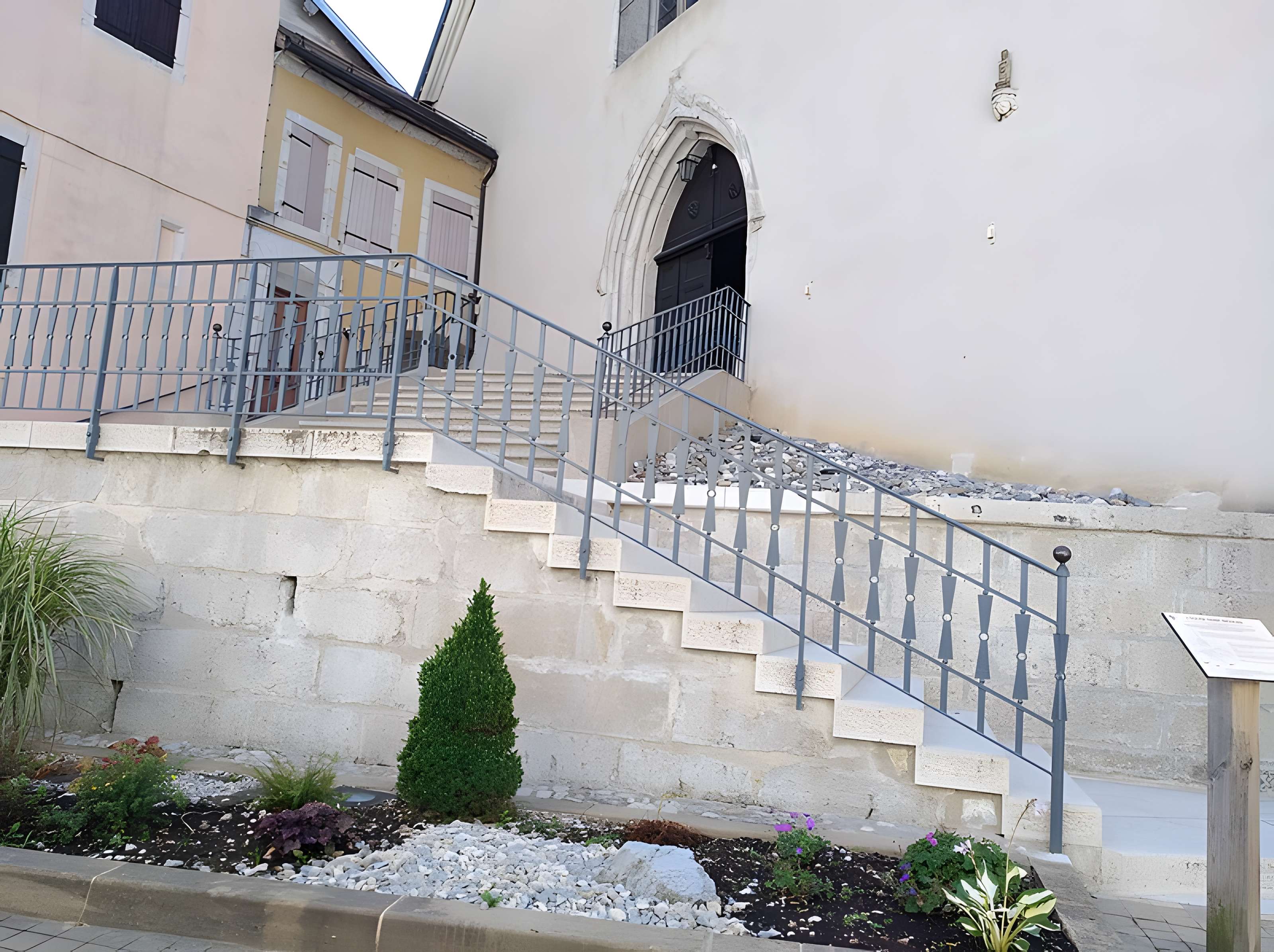 Église Saint-Nicolas de Moirans-en-Montagne