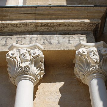 Église Saint-Nicolas de Pertuis
