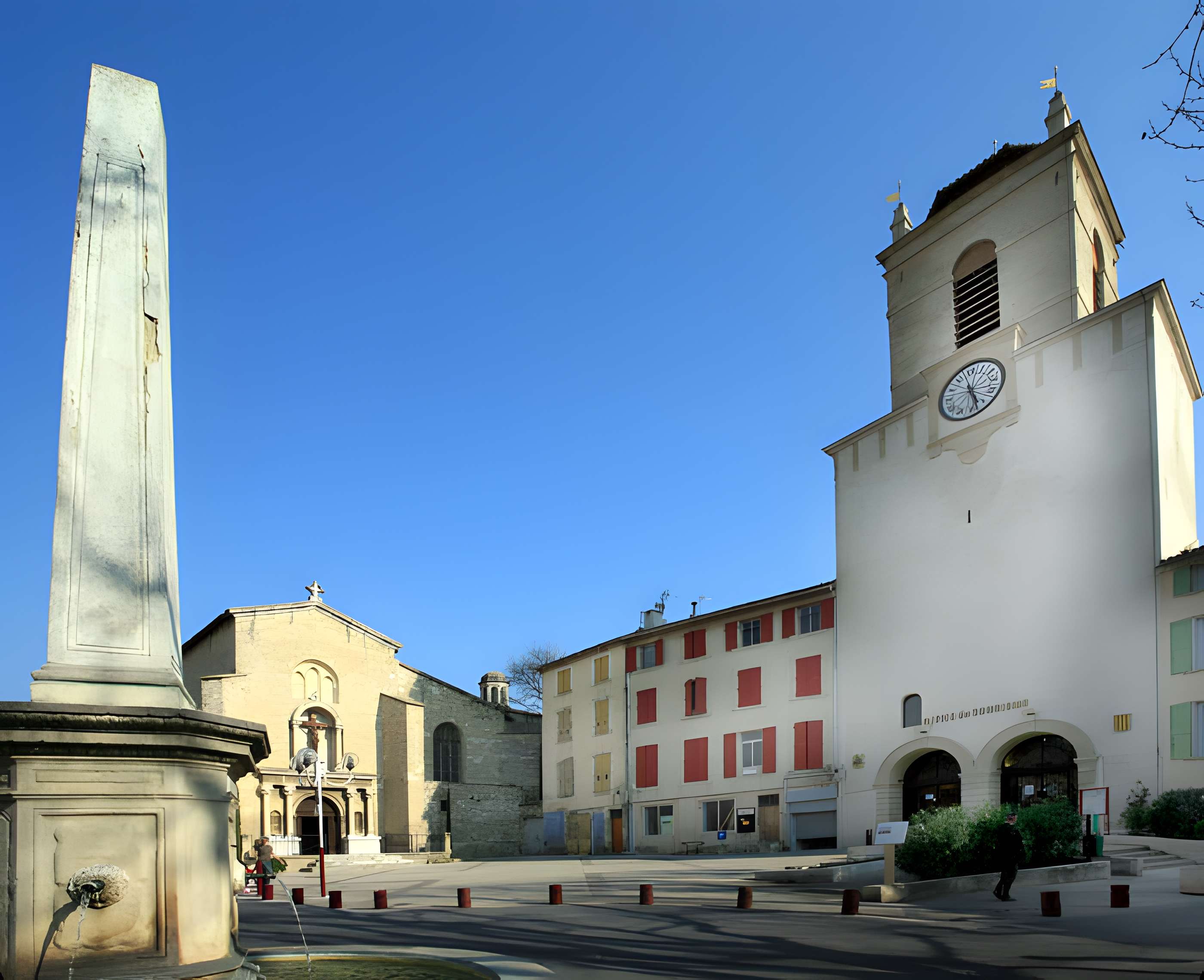 Église Saint-Nicolas de Pertuis