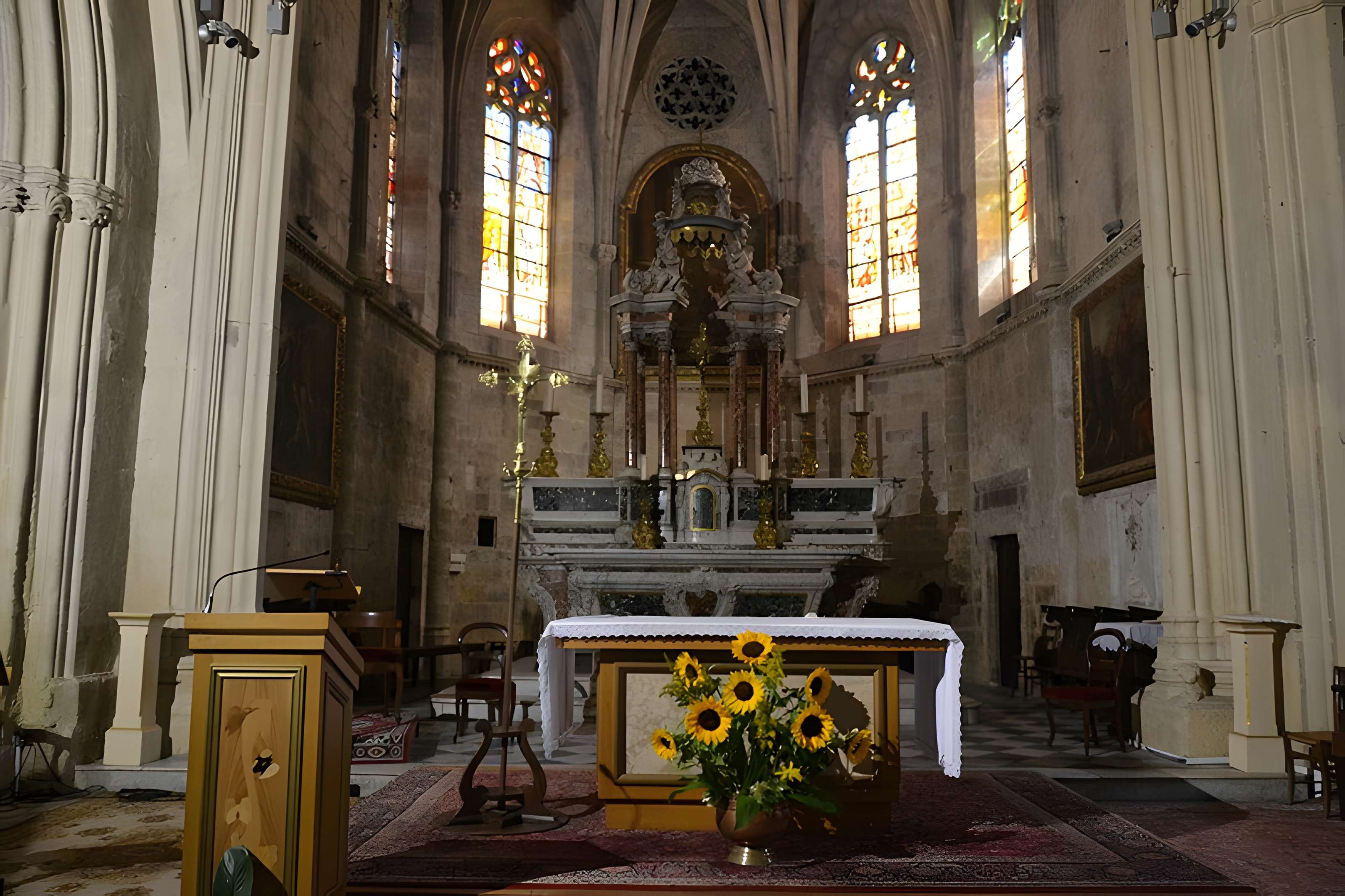 Église Saint-Nicolas de Pertuis