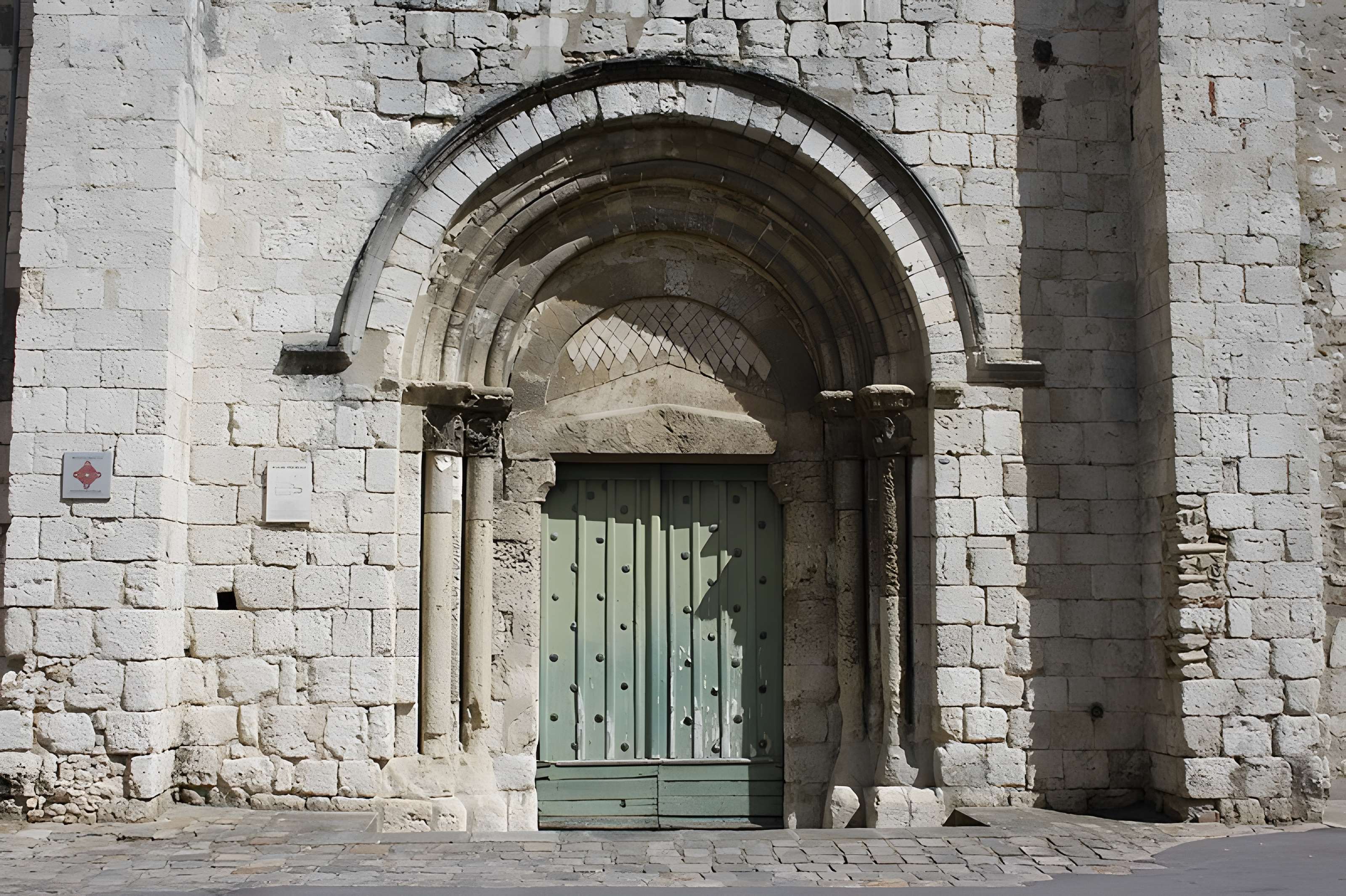 Église Saint-Nicolas de Saint-Arnoult-en-Yvelines