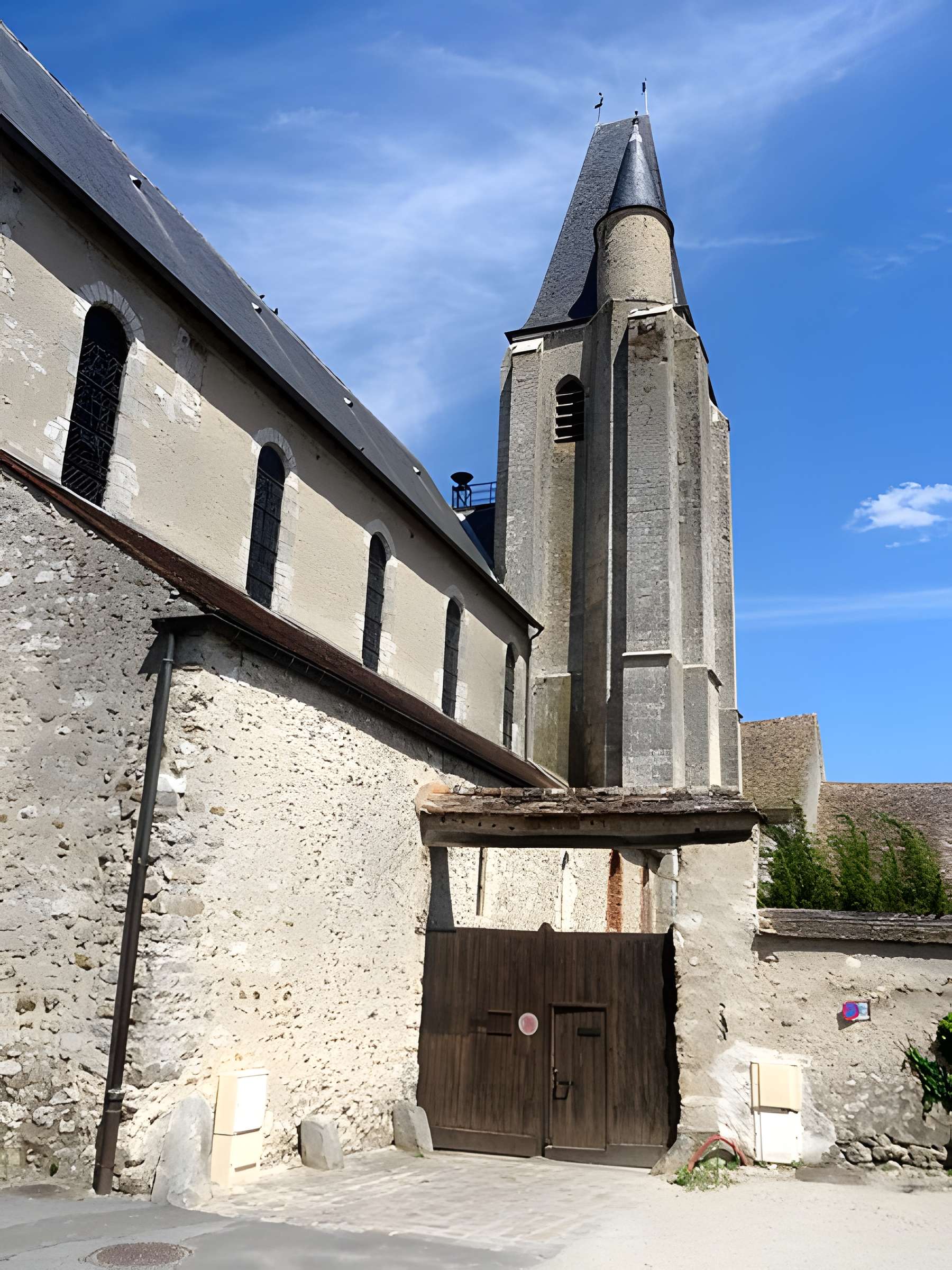 Église Saint-Nicolas de Saint-Arnoult-en-Yvelines