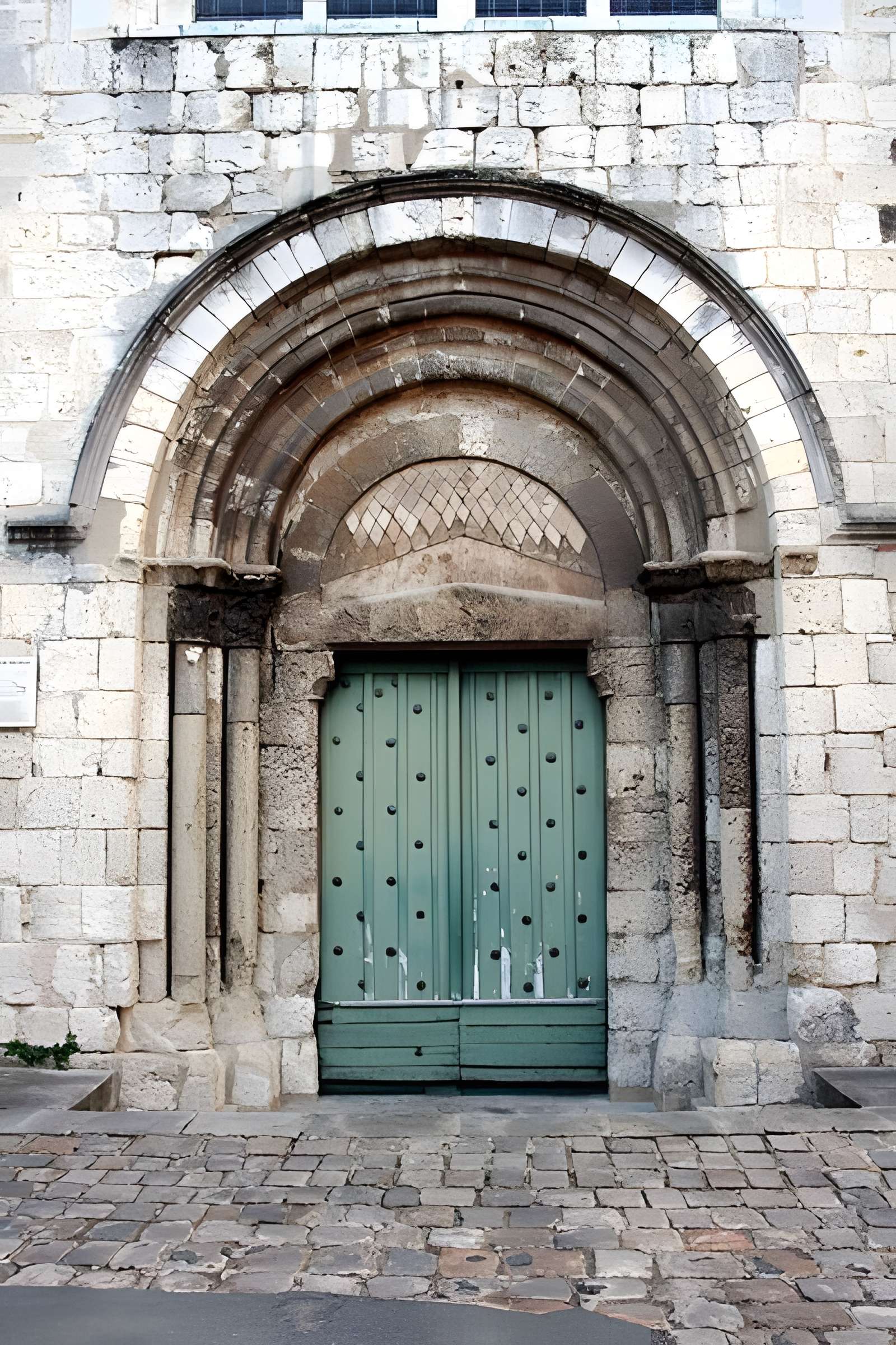Église Saint-Nicolas de Saint-Arnoult-en-Yvelines
