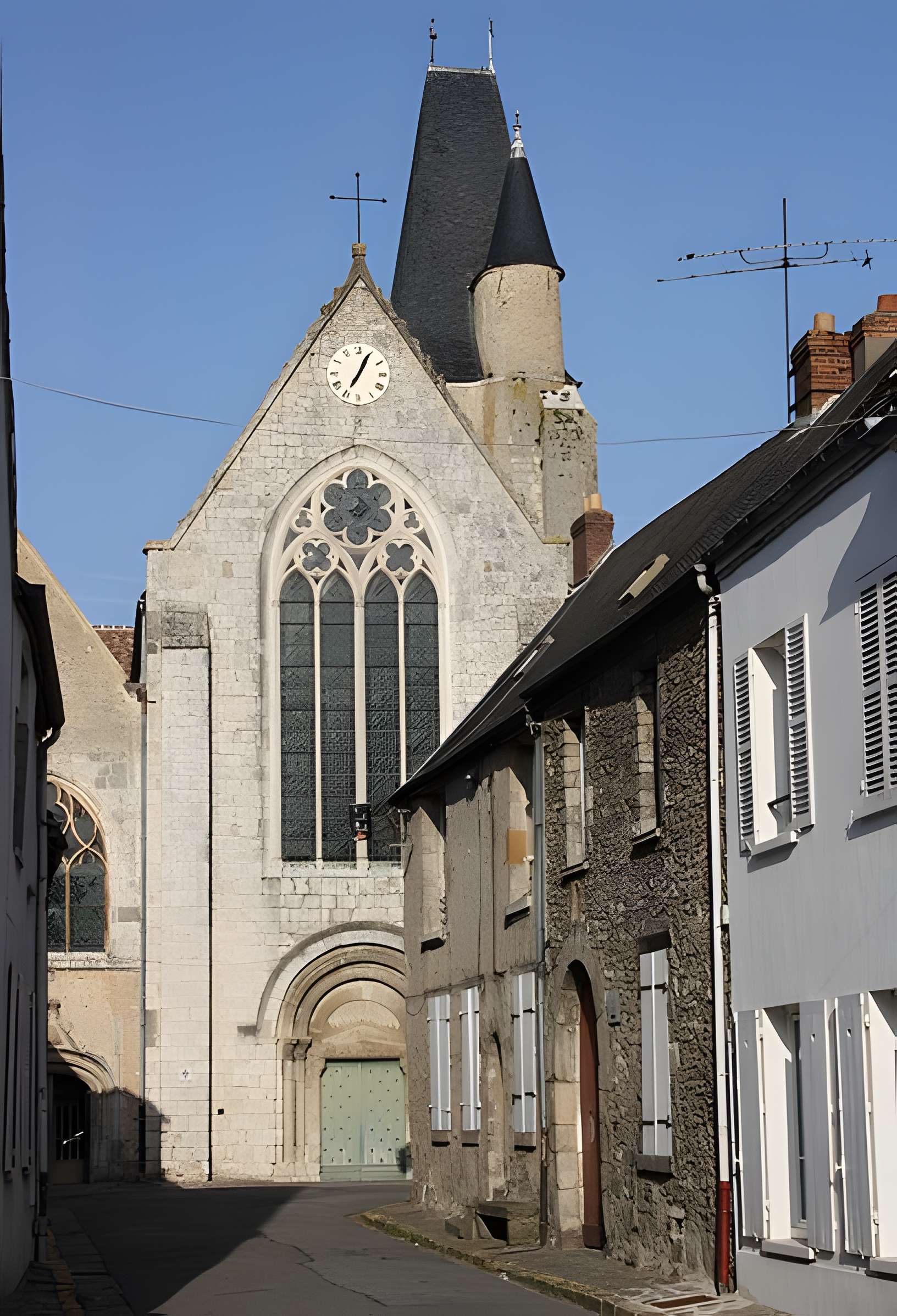 Église Saint-Nicolas de Saint-Arnoult-en-Yvelines