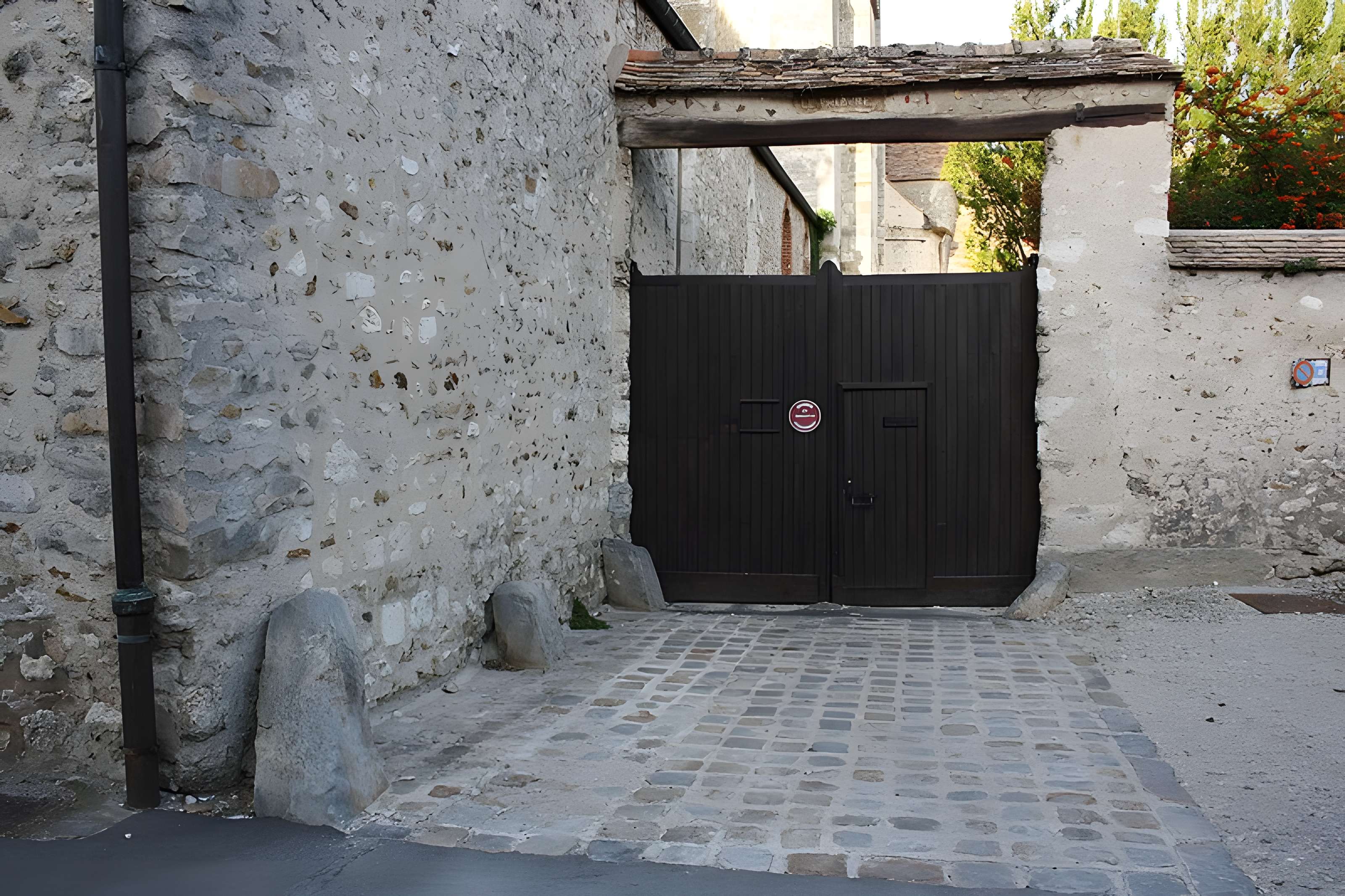 Église Saint-Nicolas de Saint-Arnoult-en-Yvelines