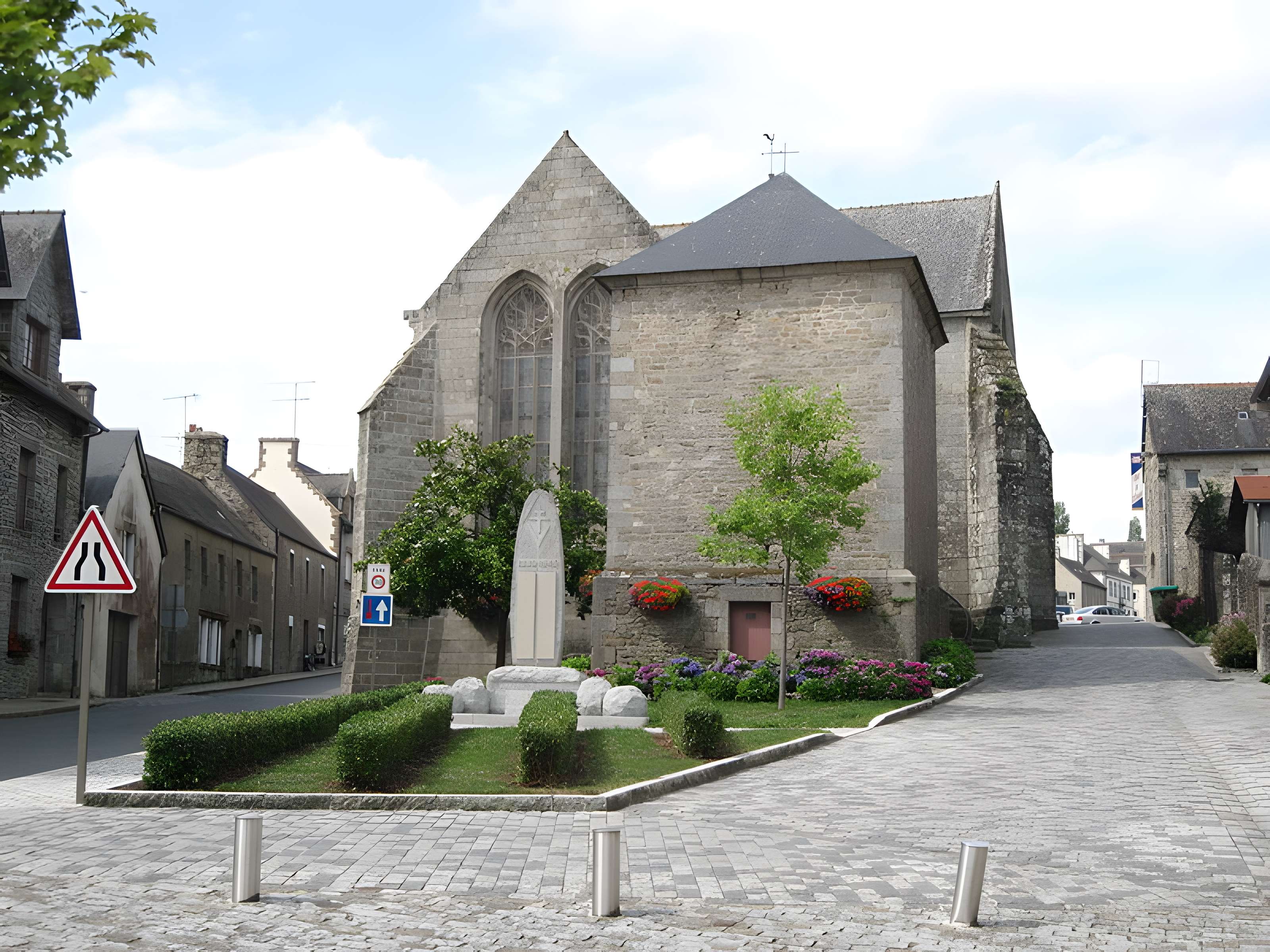 Église Saint-Nicolas de Saint-Nicolas-du-Pélem