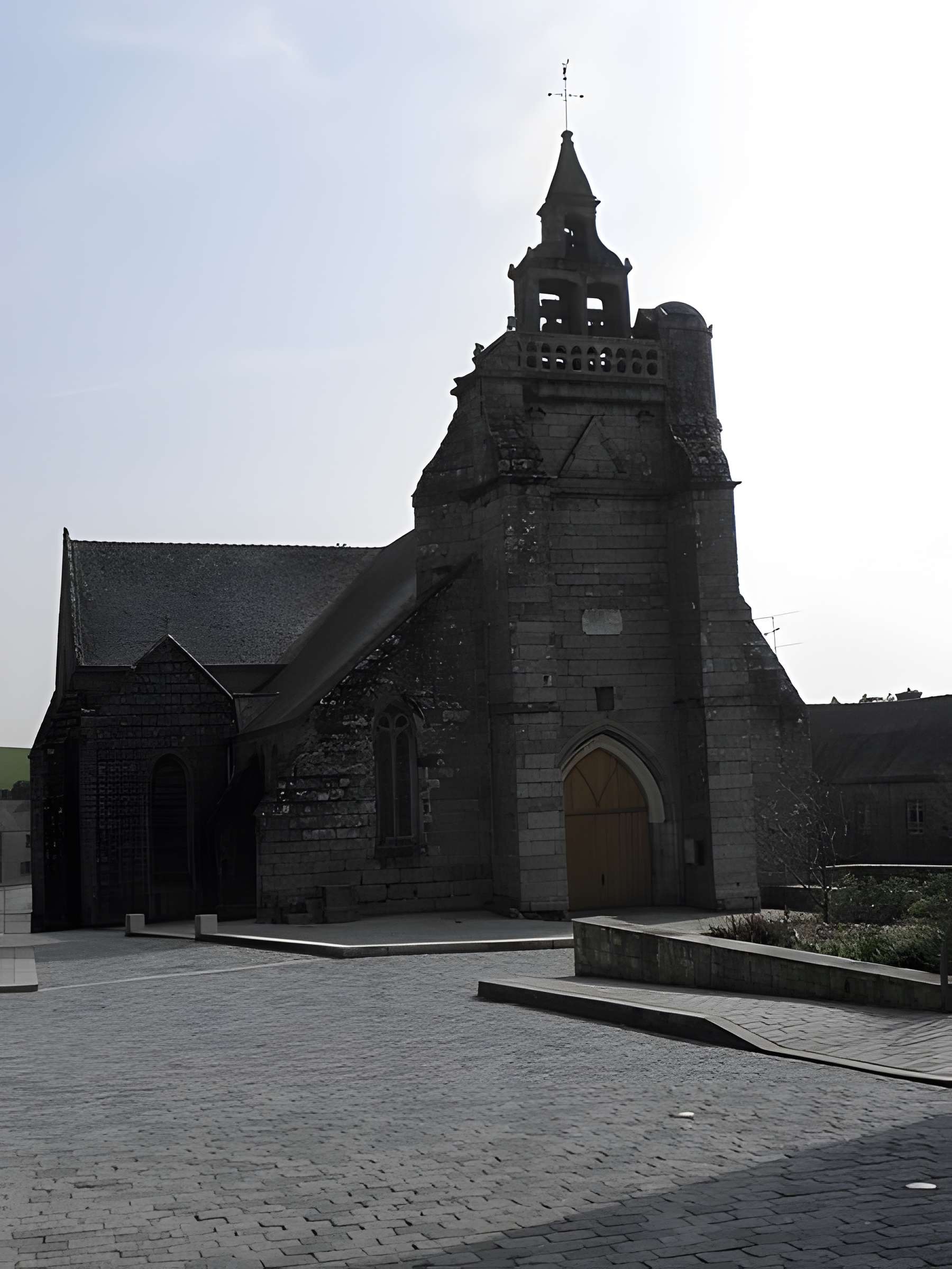 Église Saint-Nicolas de Saint-Nicolas-du-Pélem