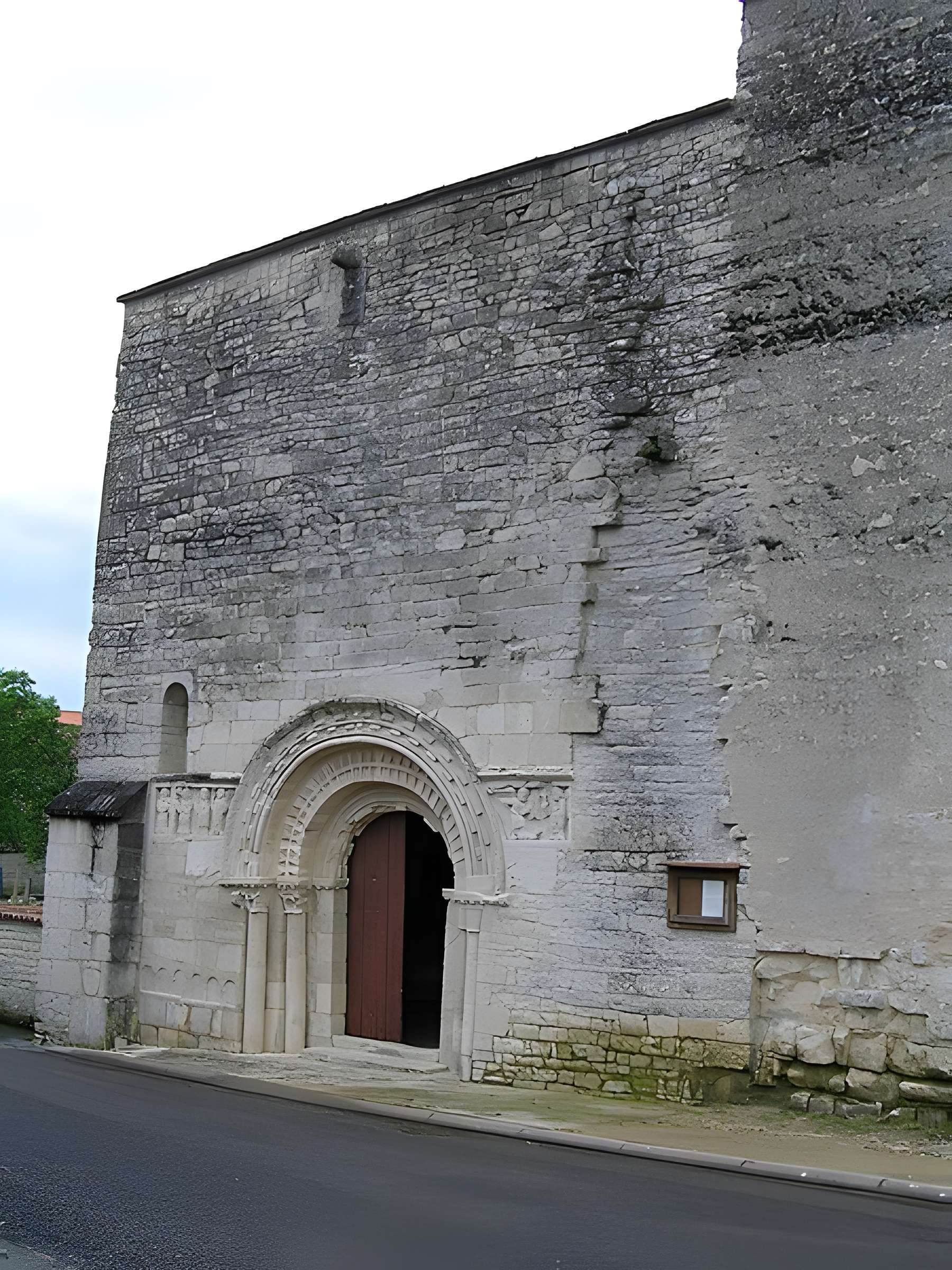 Église Saint-Nicolas de Villognon