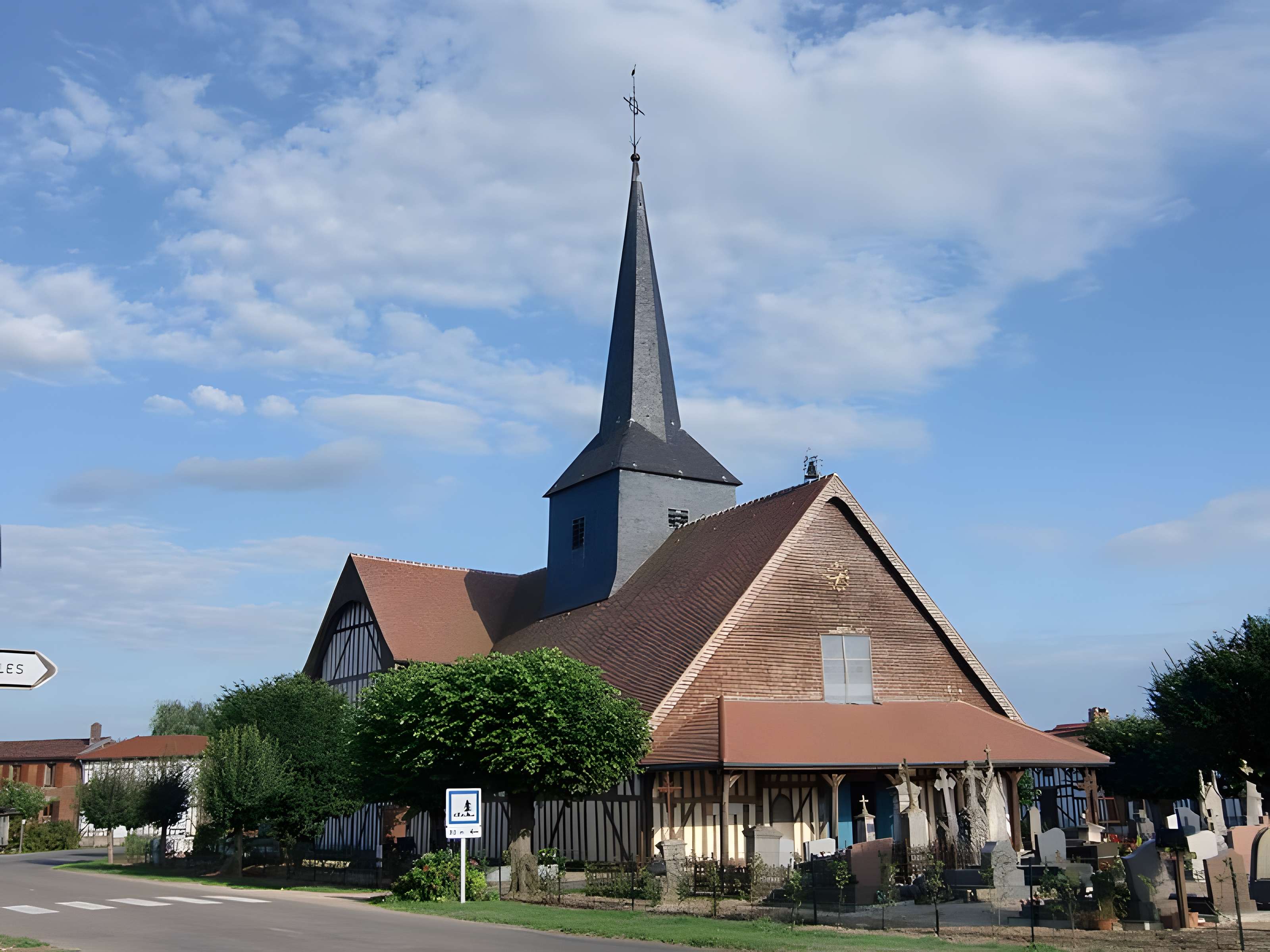 Église Saint-Nicolas d'Outines 