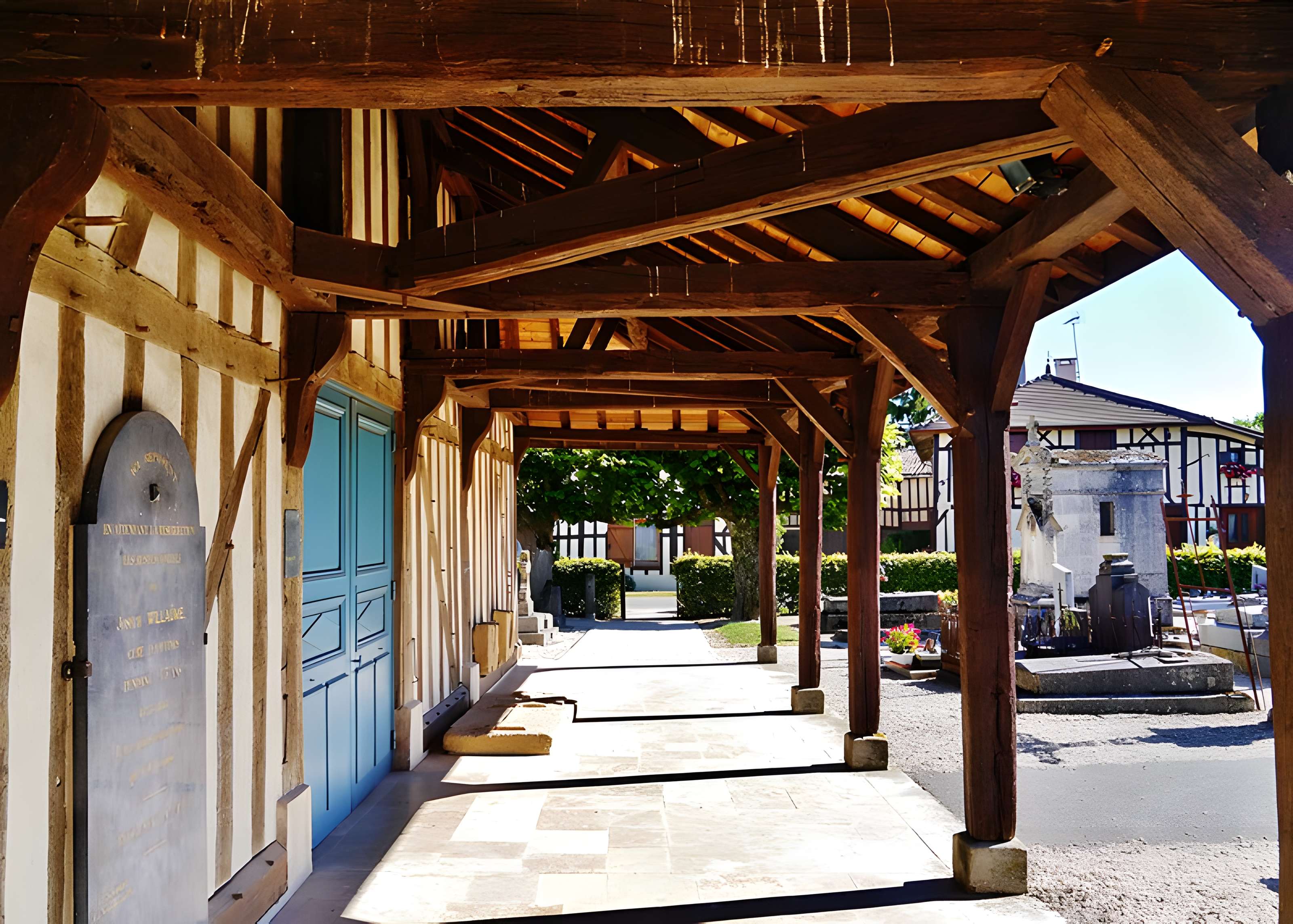 Église Saint-Nicolas d'Outines