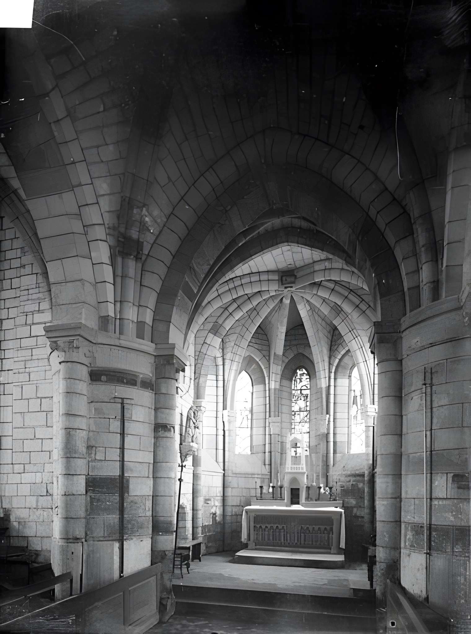 Église Saint-Nicolas-et-Saint-Gérald de Francheville