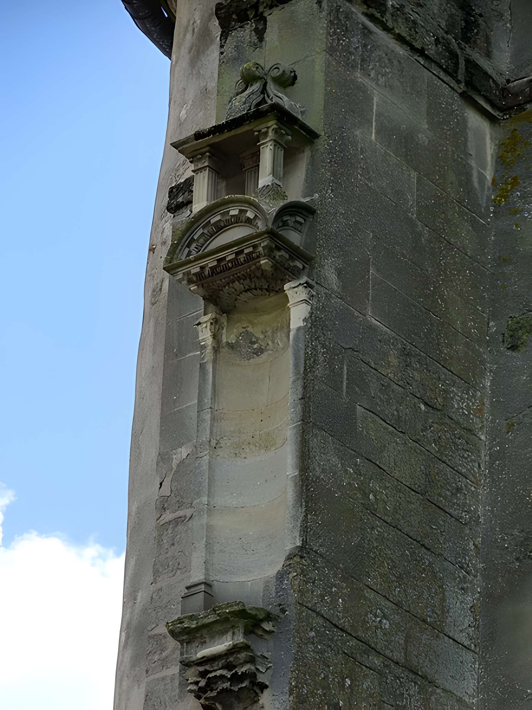 Église Saint-Nom de Saint-Nom-la-Bretèche