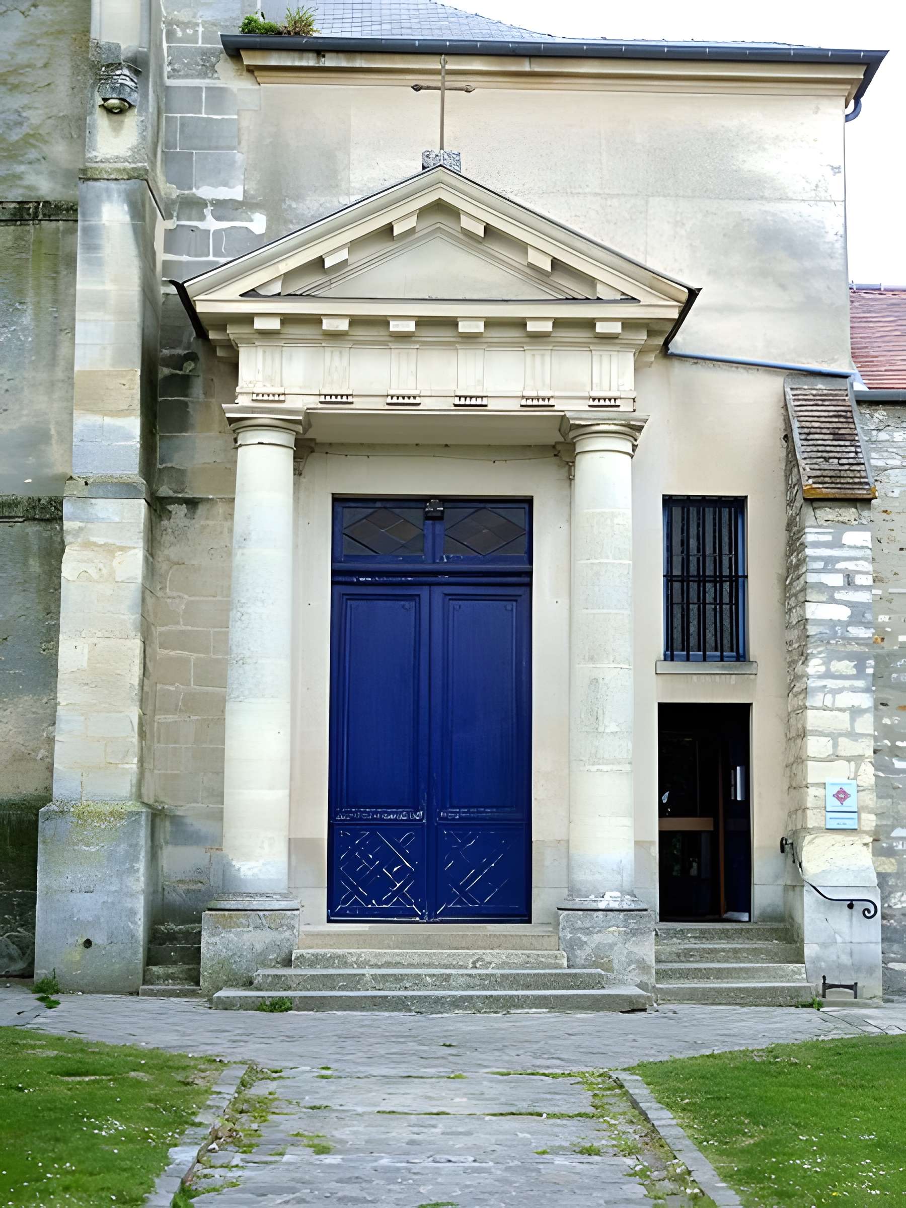 Église Saint-Nom de Saint-Nom-la-Bretèche