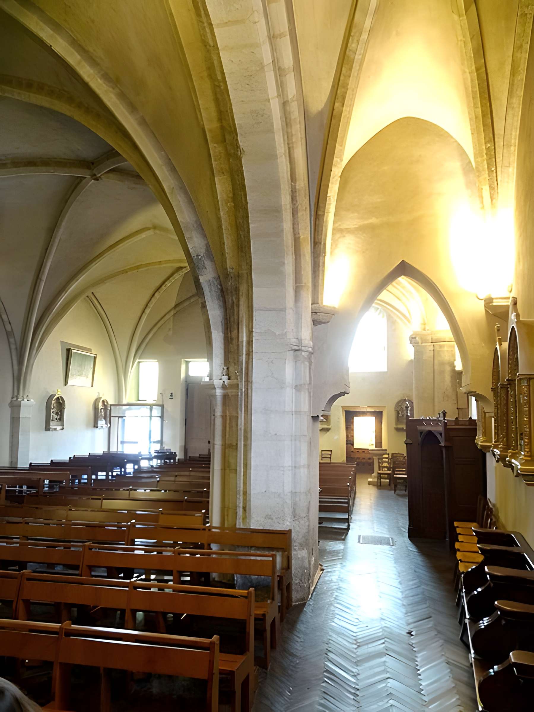 Église Saint-Nom de Saint-Nom-la-Bretèche