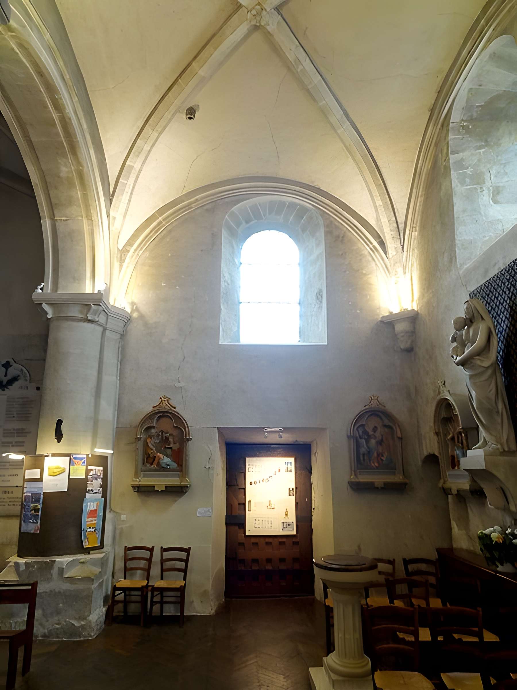 Église Saint-Nom de Saint-Nom-la-Bretèche