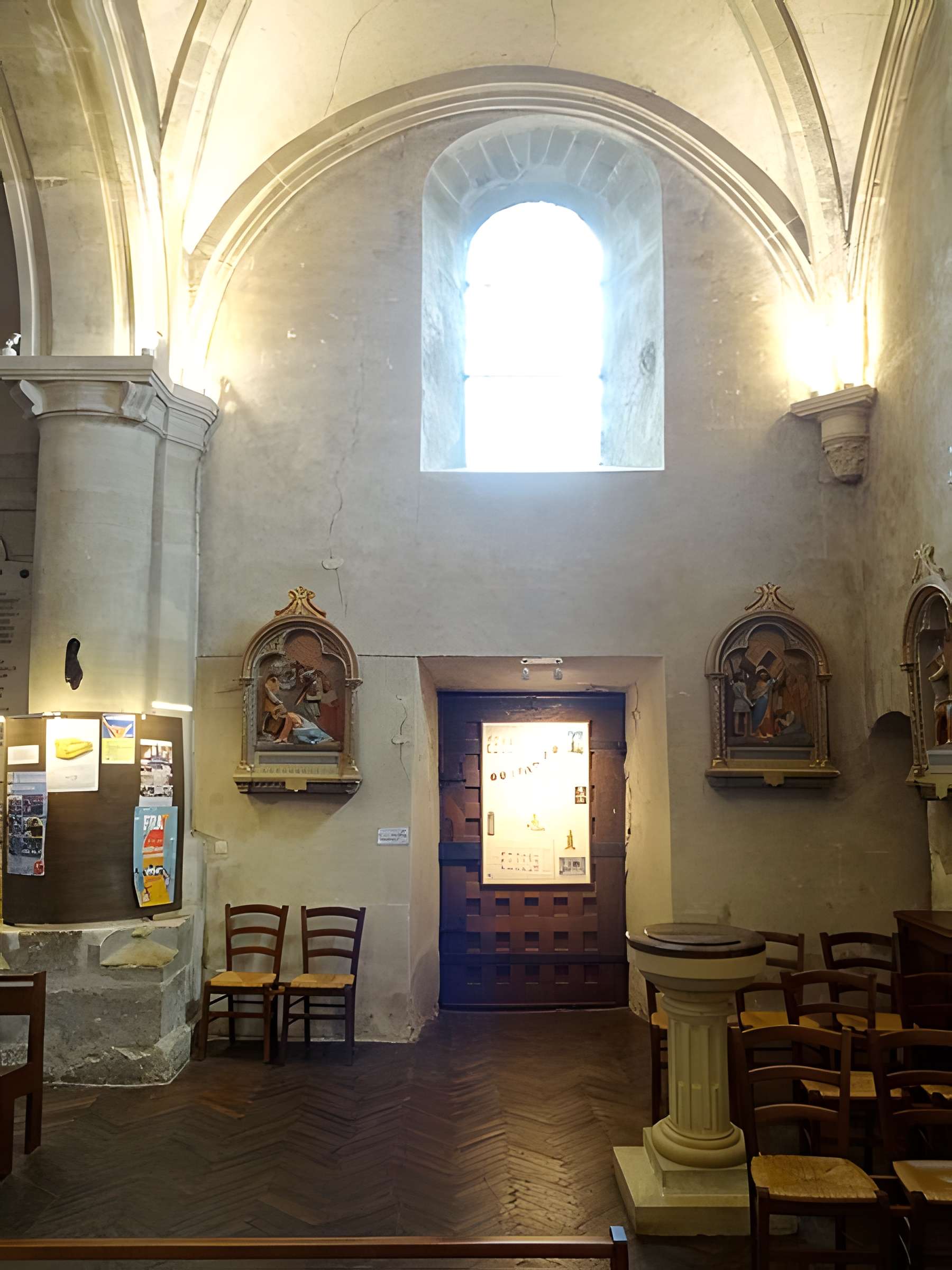 Église Saint-Nom de Saint-Nom-la-Bretèche