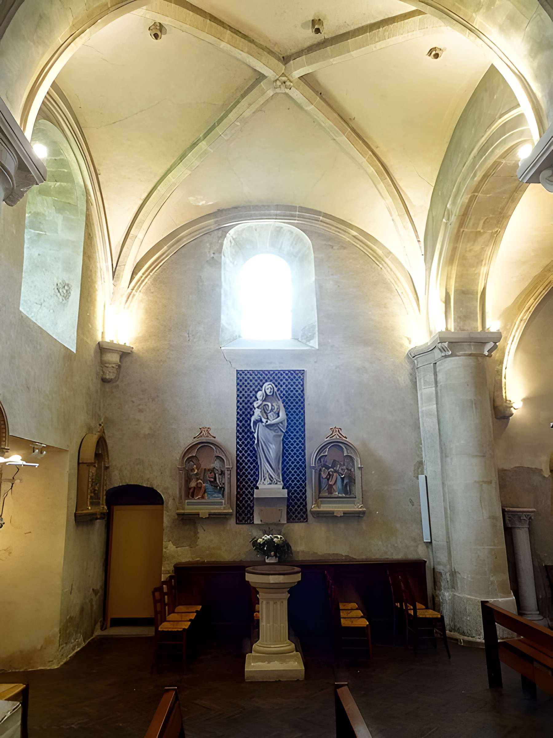 Église Saint-Nom de Saint-Nom-la-Bretèche