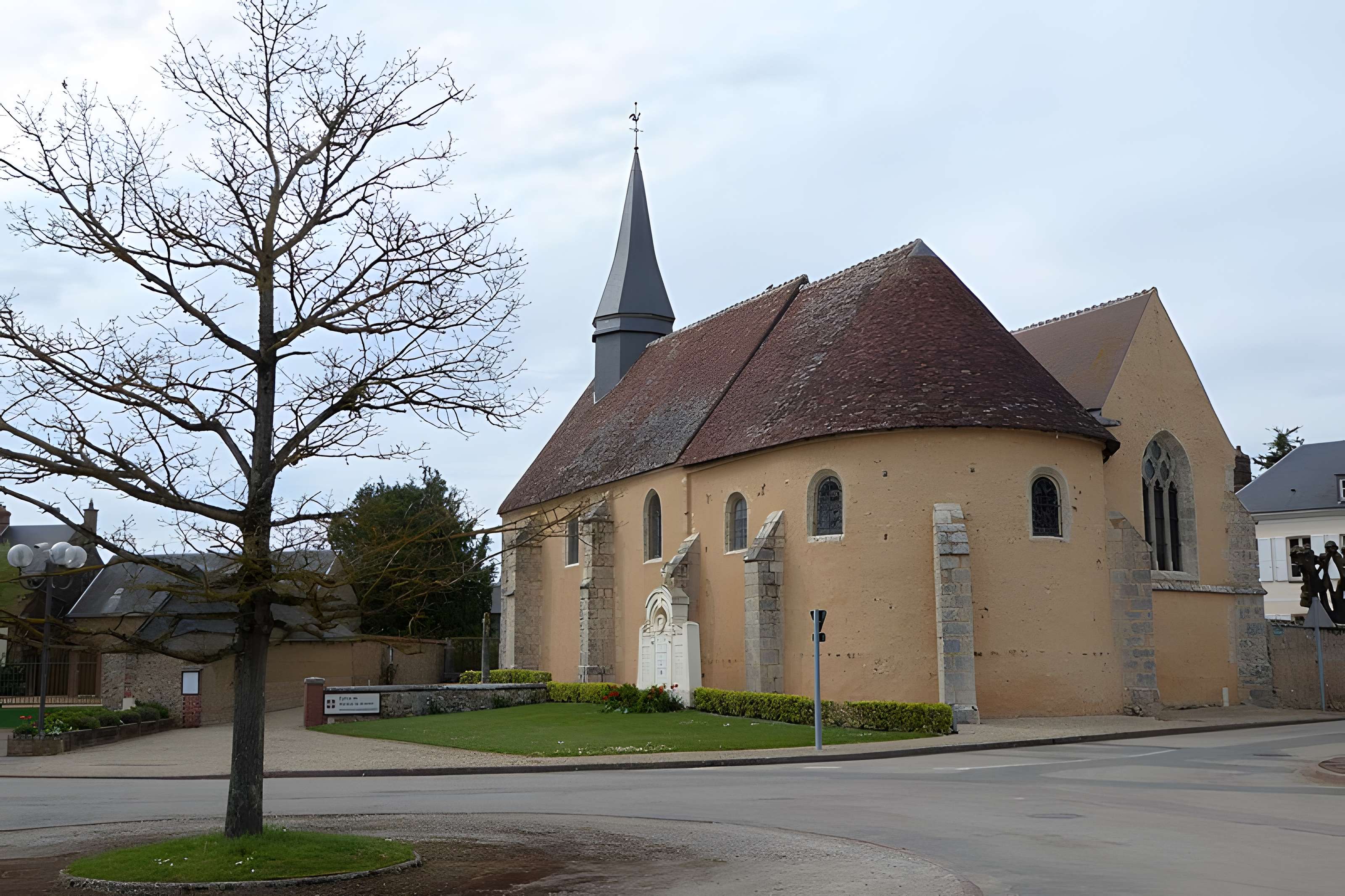 Église Saint-Orien de Meslay-le-Grenet