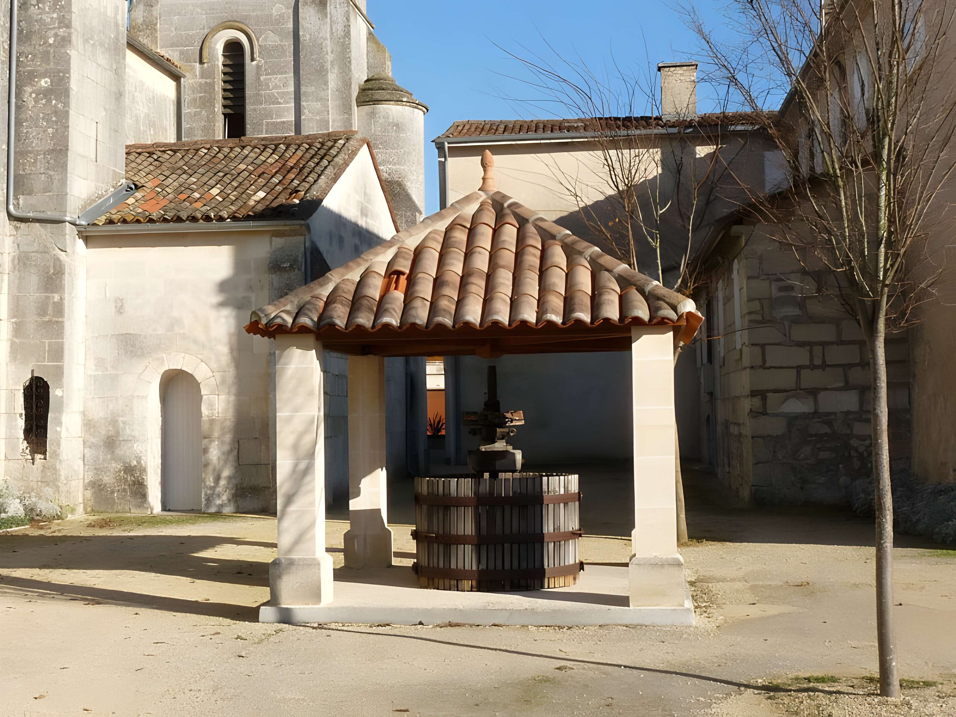 Église Saint-Orient de Sireuil