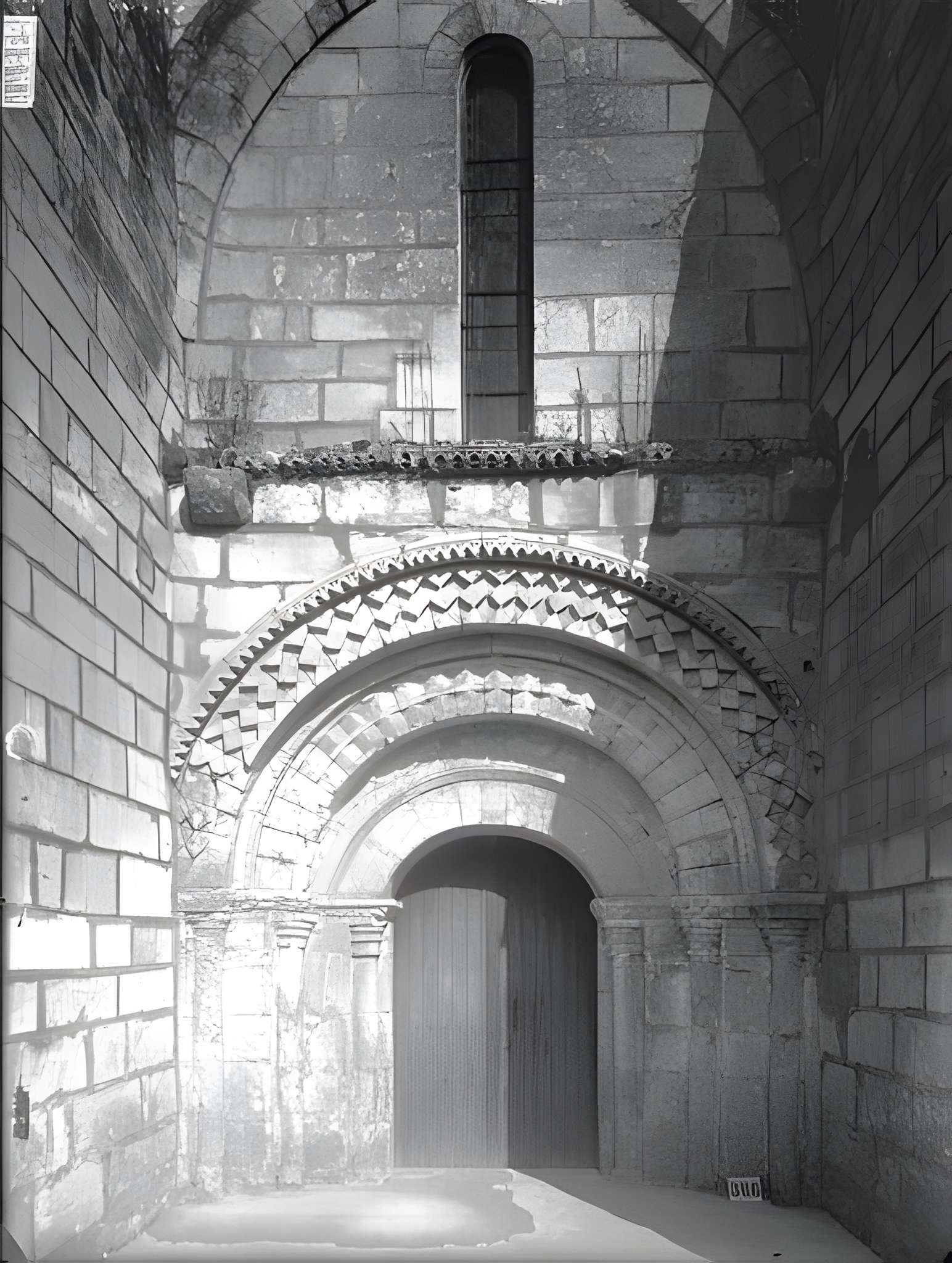 Église Saint-Orient de Sireuil