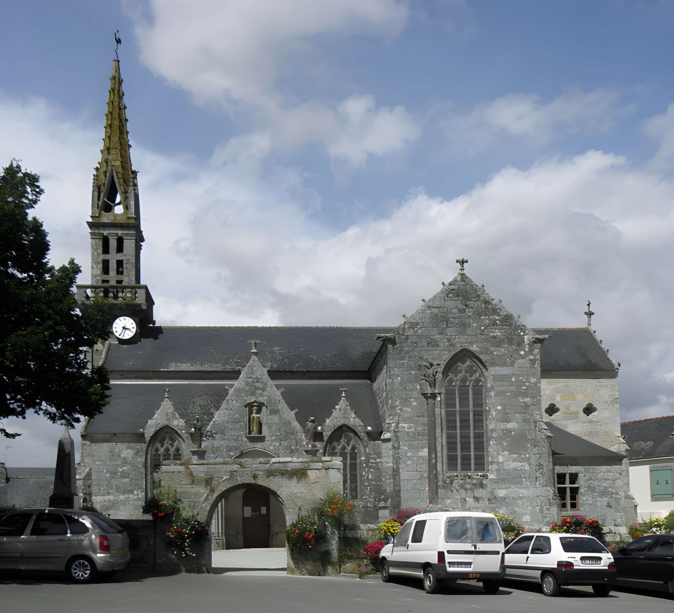 Église Saint-Ouen de Quéménéven