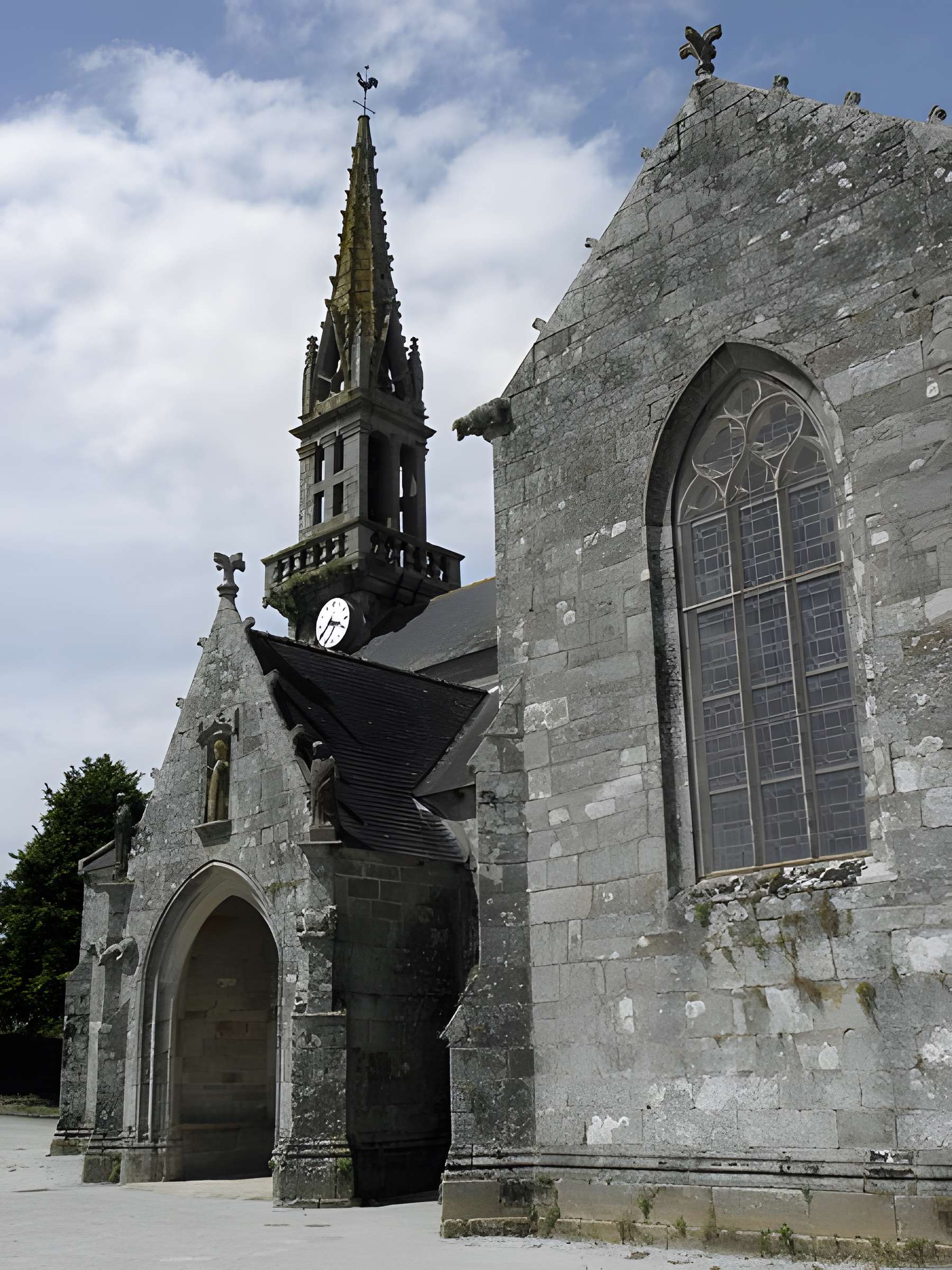 Église Saint-Ouen de Quéménéven