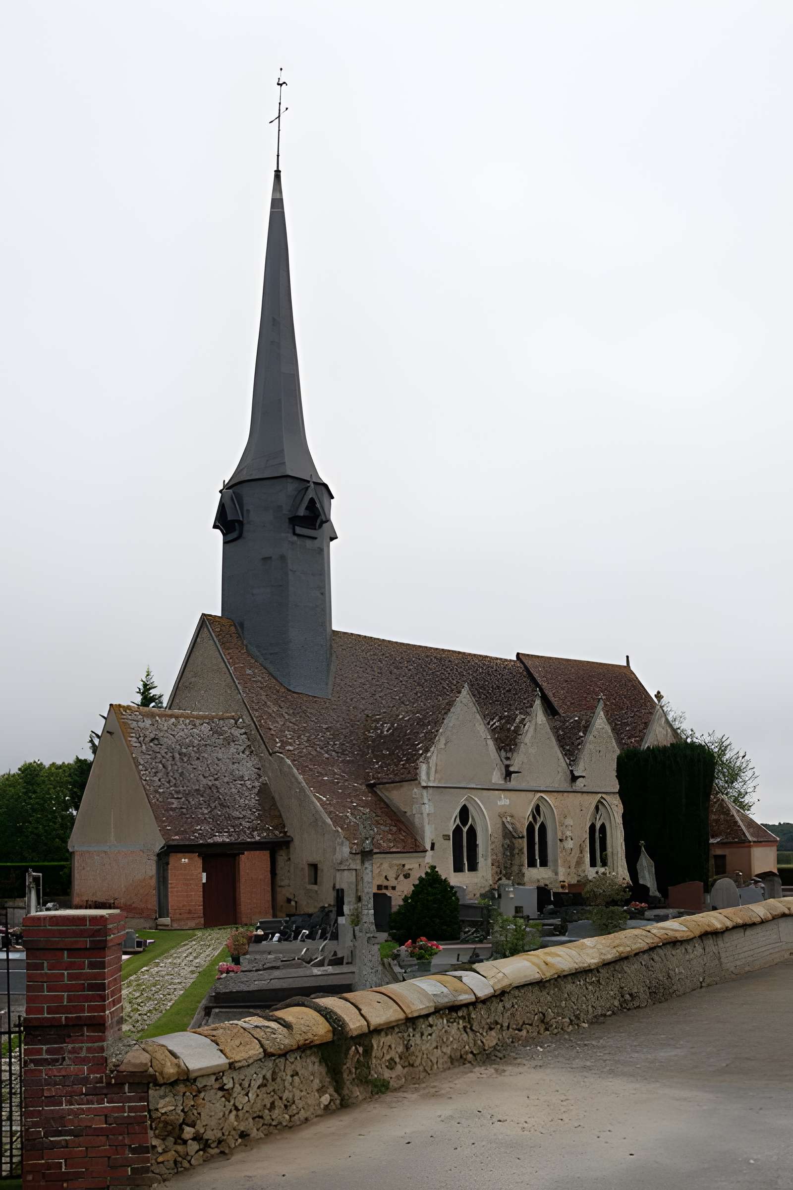 Église Saint-Ouen de Saint-Ouen-d'Attez