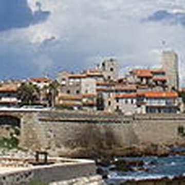 Remparts et demi-bastion 17 dit Fort Saint-André