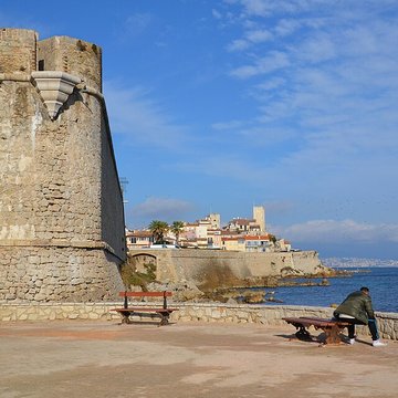 Remparts et demi-bastion 17 dit Fort Saint-André