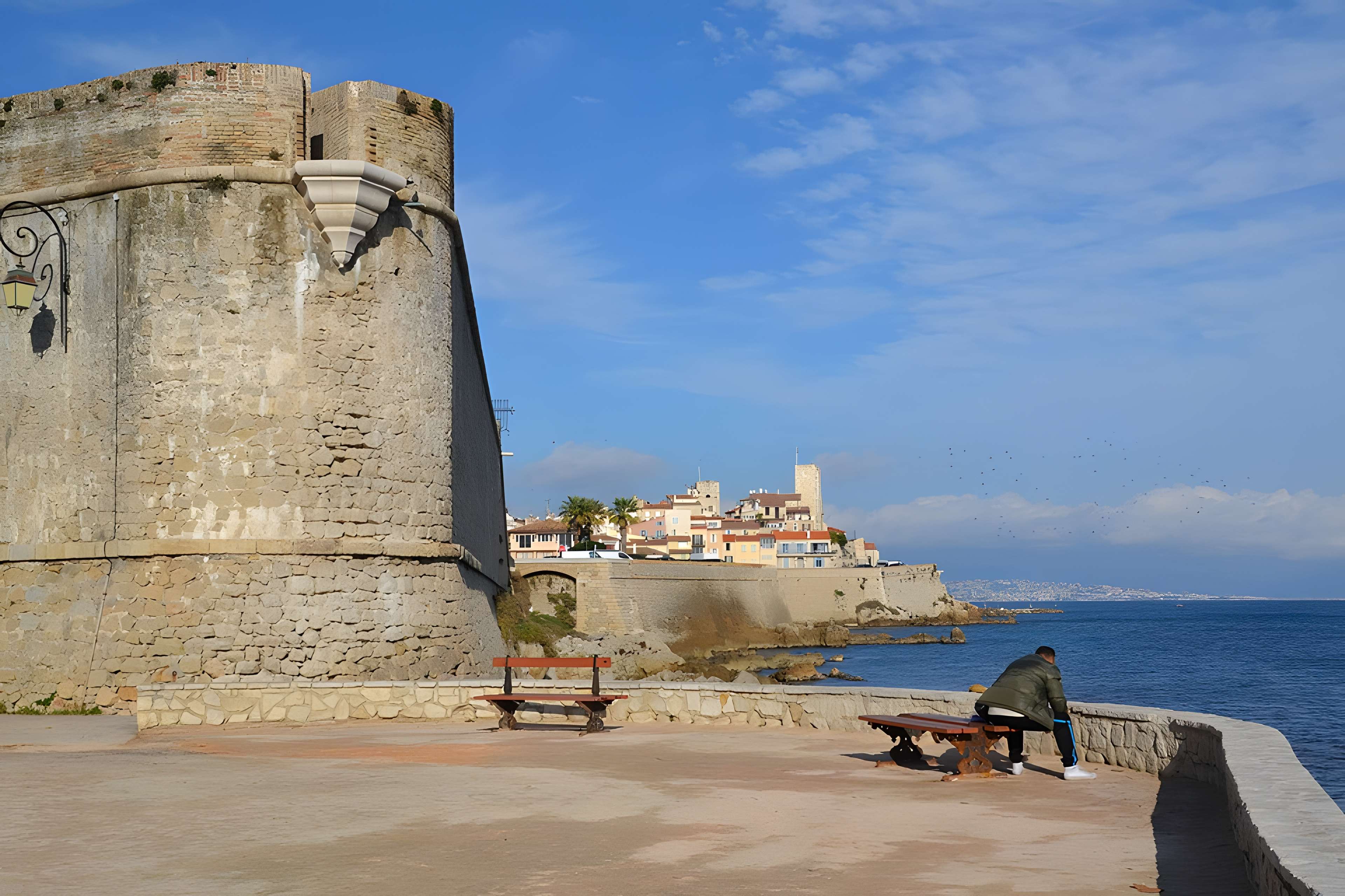 Remparts et demi-bastion 17 dit Fort Saint-André