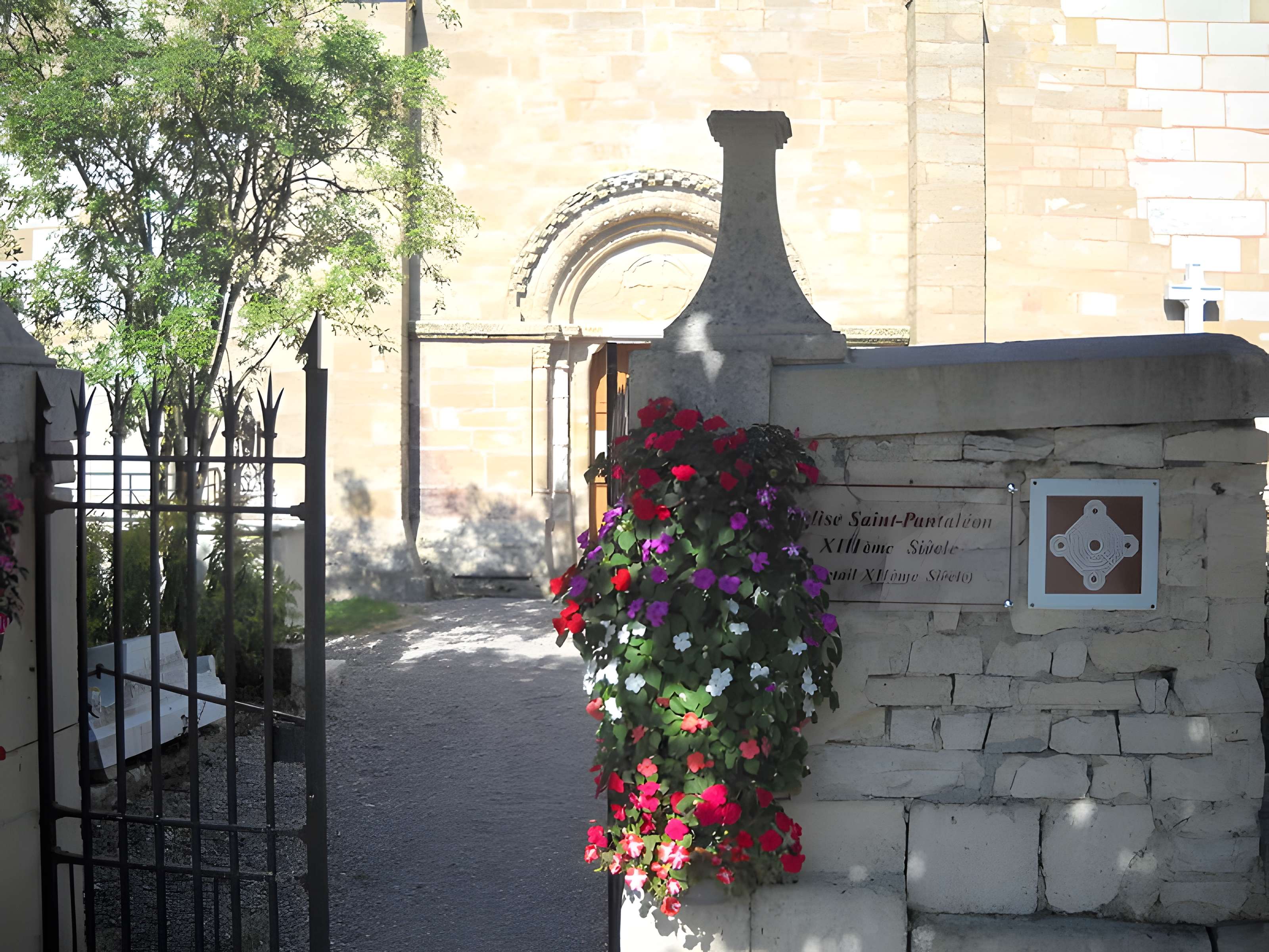 Église Saint-Pantaléon de Mauvages